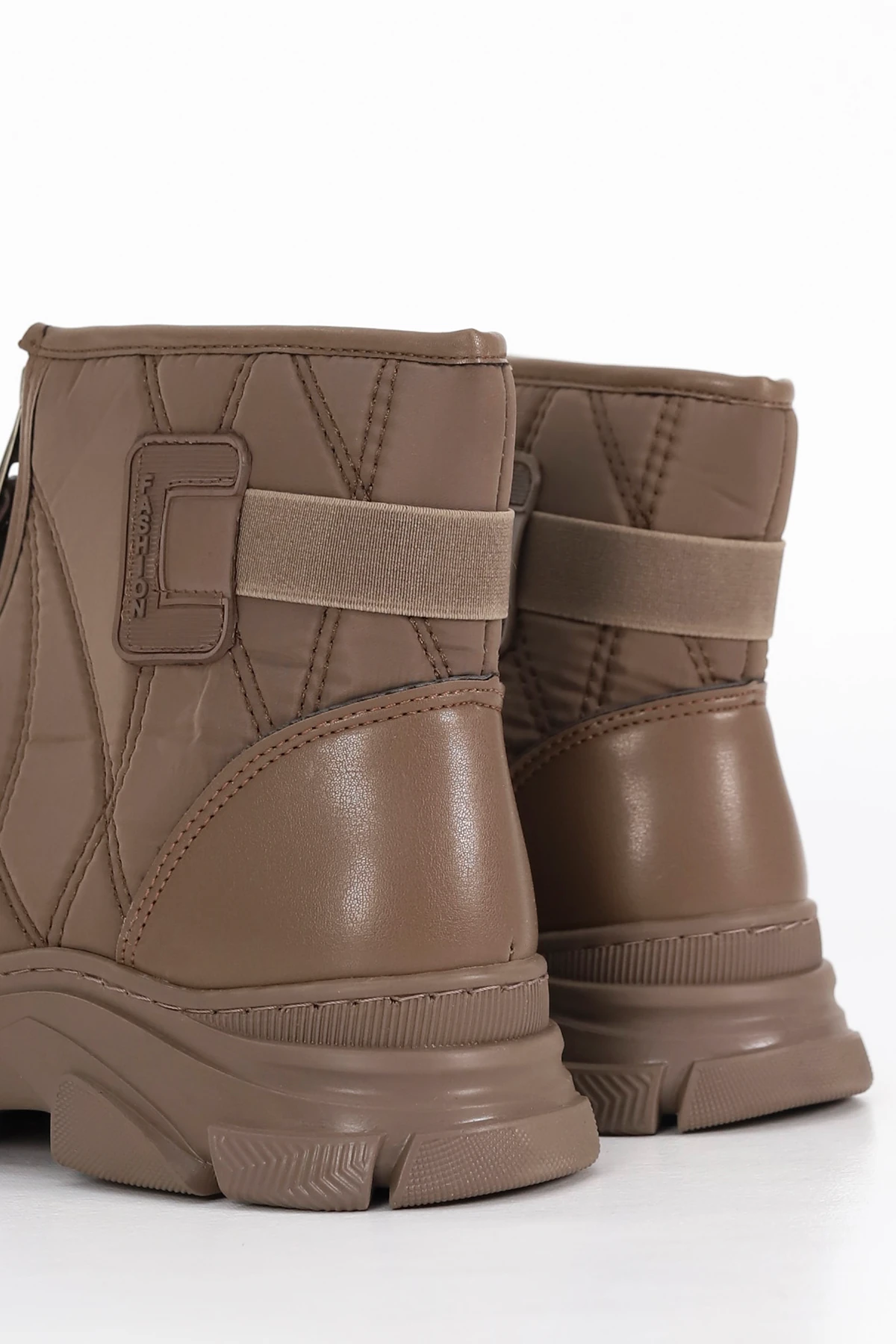 CNF 0574 Paraşüt Kumaş Önden Fermuar Detay Kısa Bot