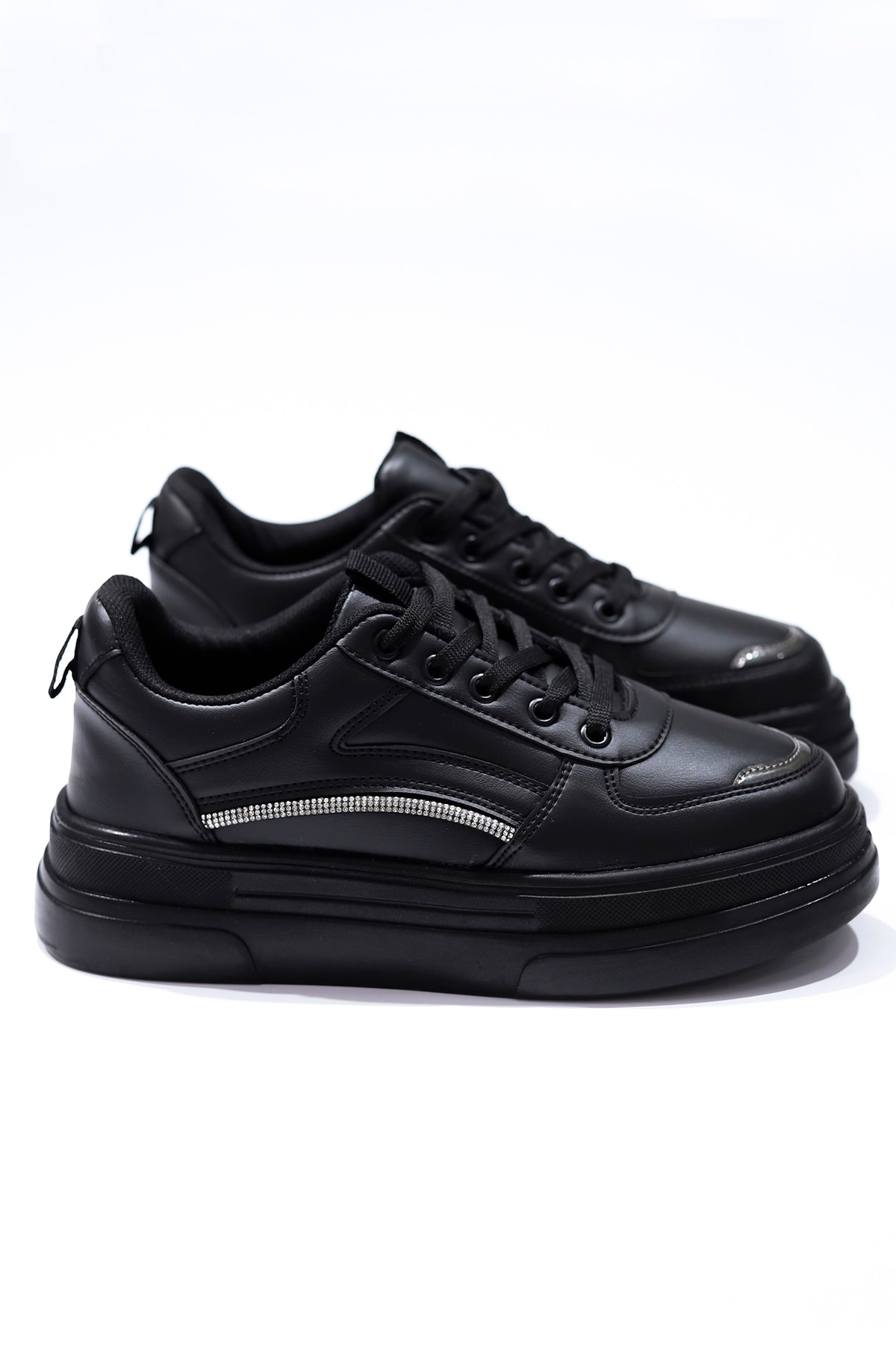 Luke Taş Detay Bağcıklı Spor Ayakkabı