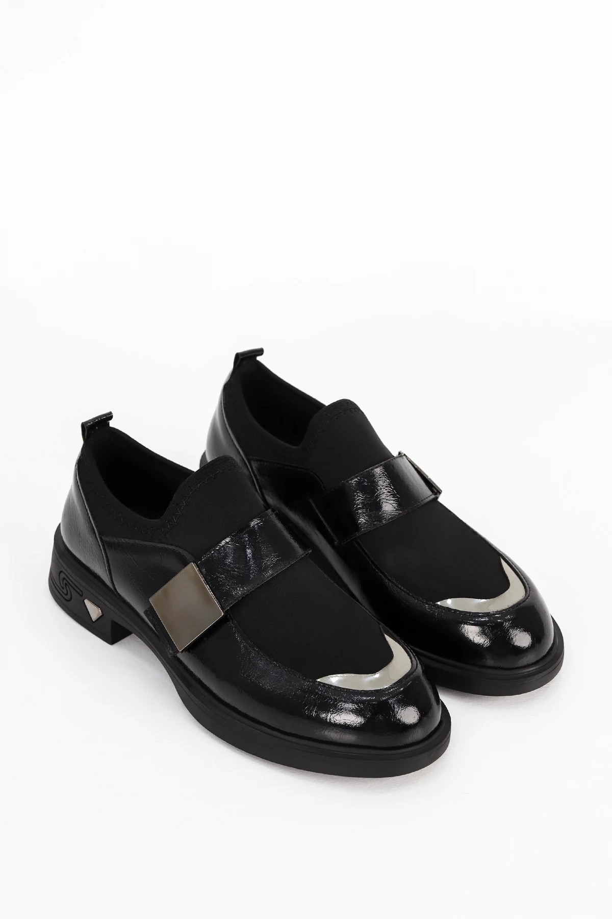 İNT 4065 Streç Detaylı Alçak Taban Loafer - SİYAH