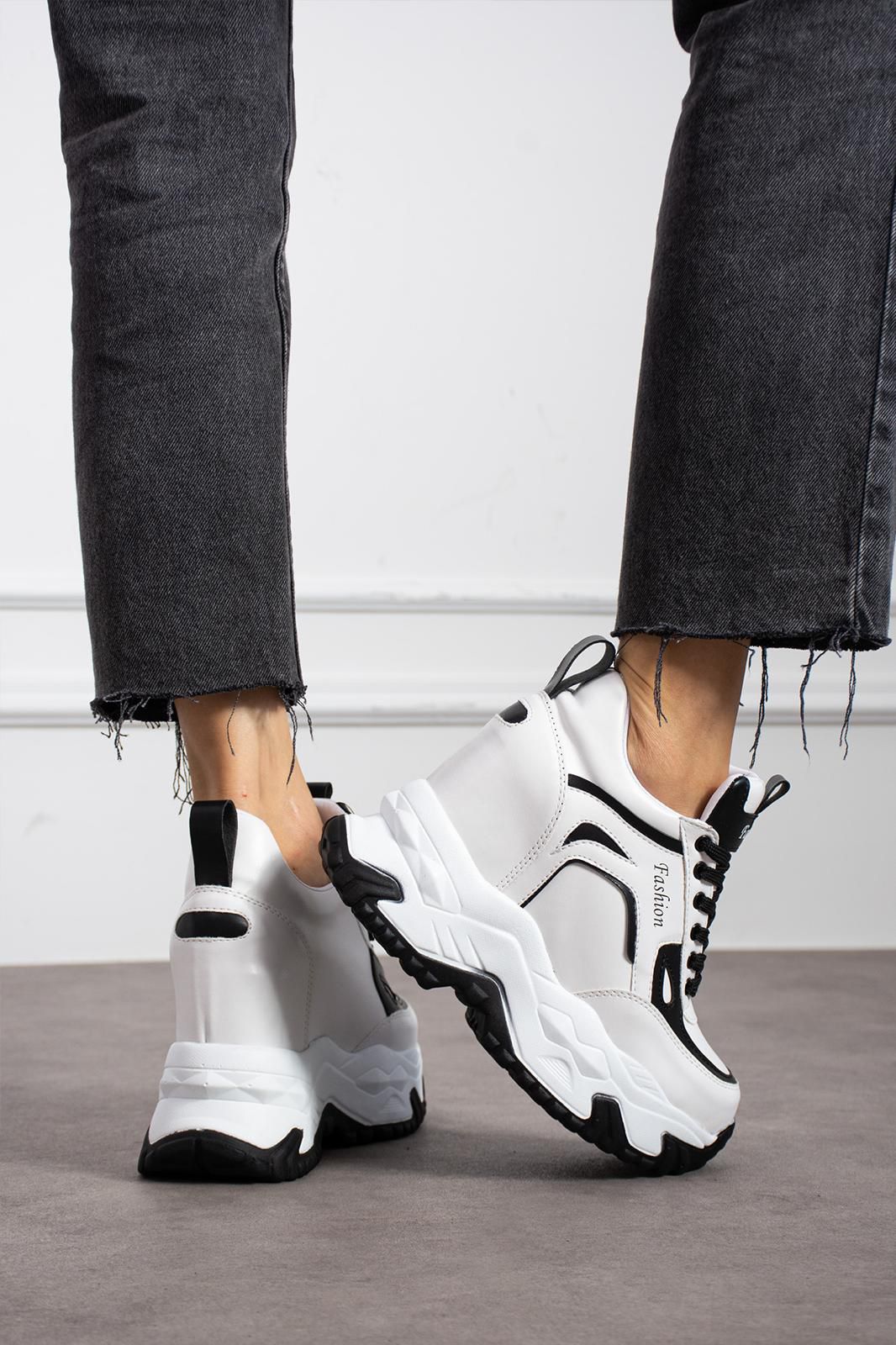 LAYLA Bağcıklı Yüksek Tabanlı Spor Ayakkabı