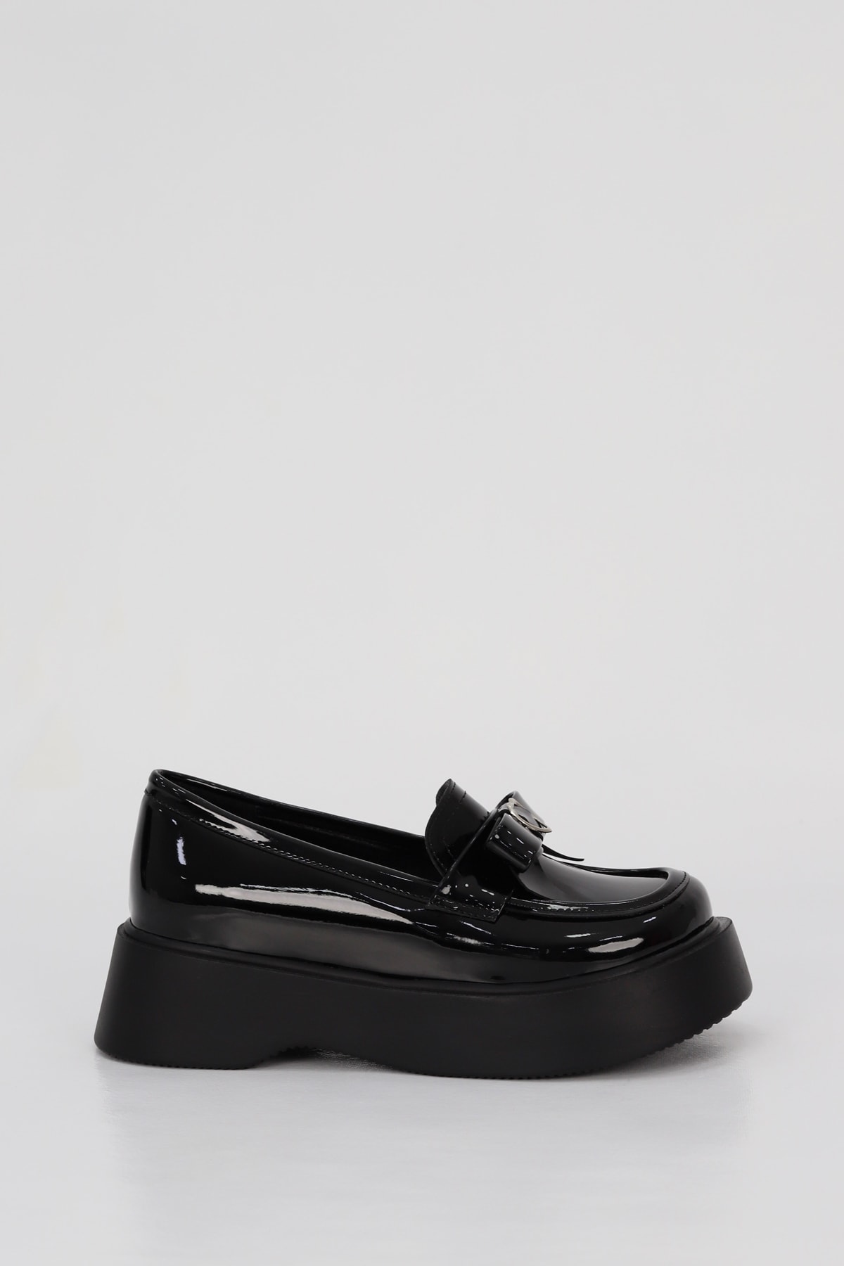 SM 4023 Kalp Toka Detaylı Loafer - SİYAH RUGAN