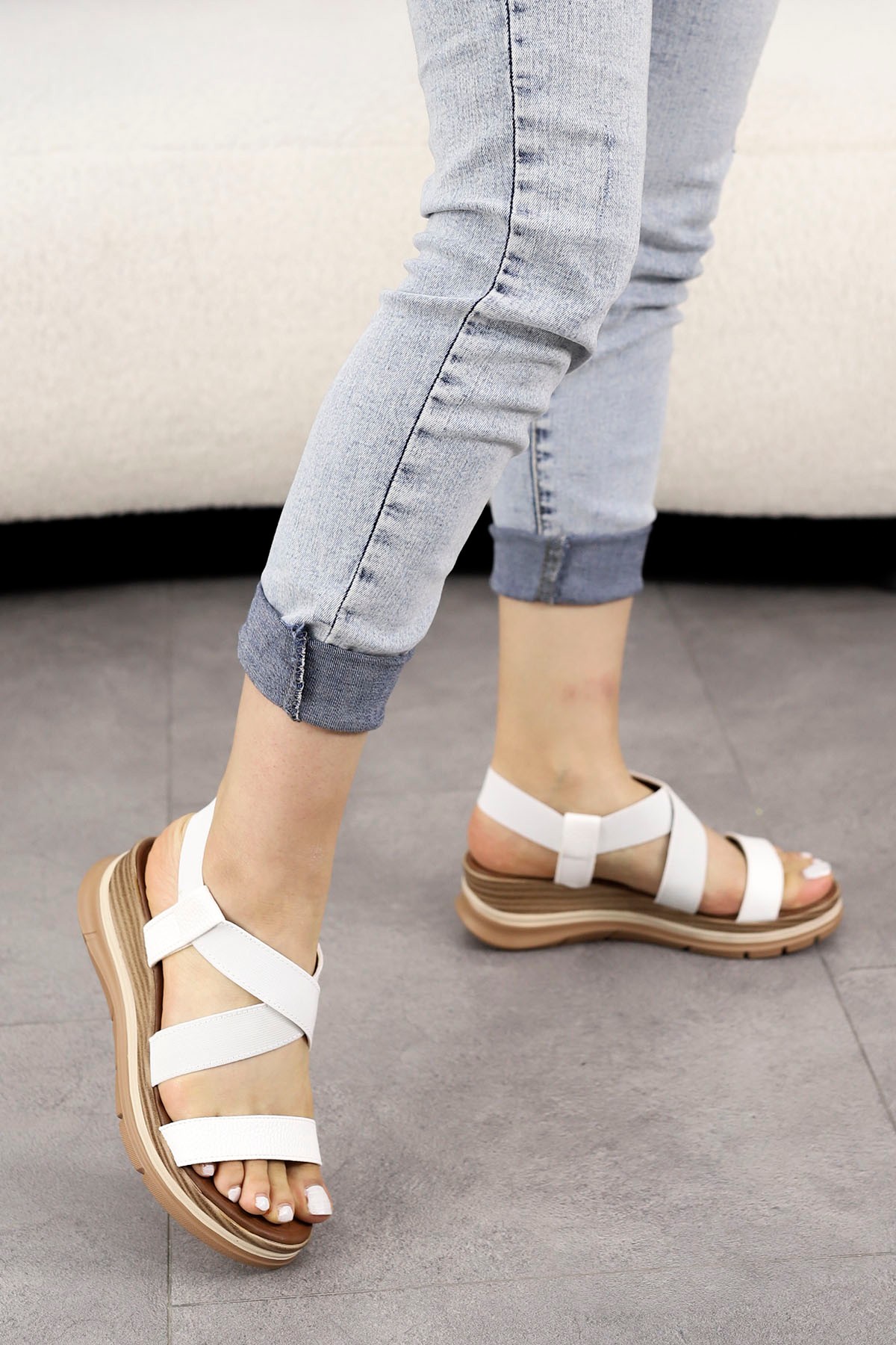 BLN 510 Çapraz Lastik Detaylı Sandalet