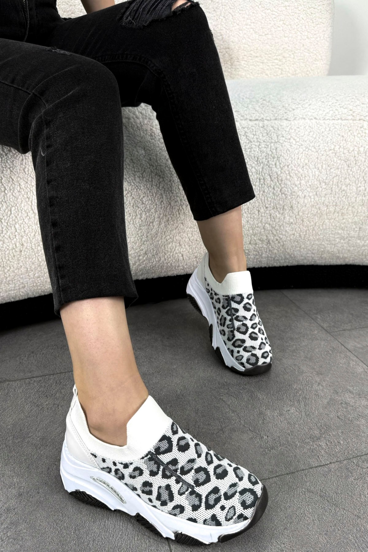 DNR 515 Leopar Desenli Triko Spor Ayakkabı - BEYAZ