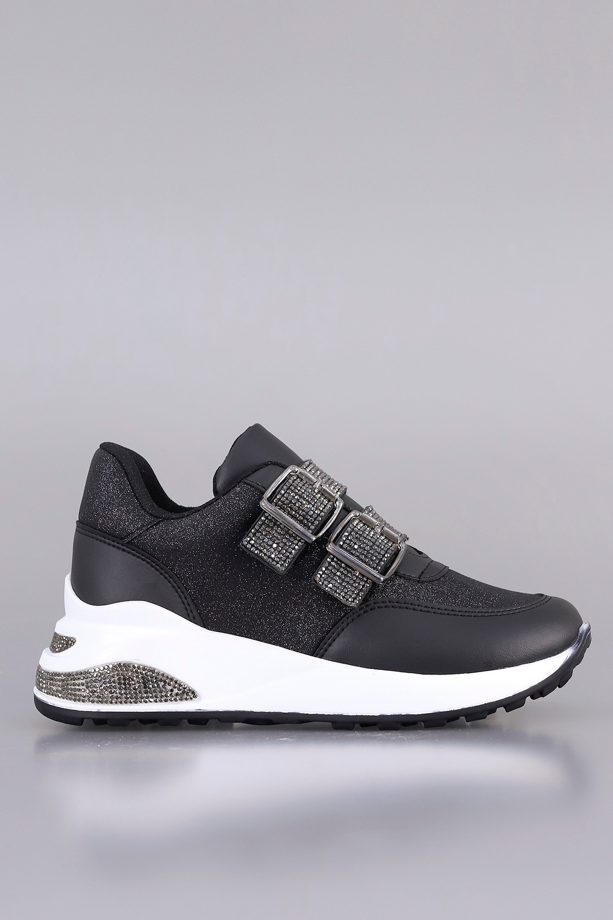 MDL 1058 Taş Detaylı Tokalı Spor Ayakkabı
