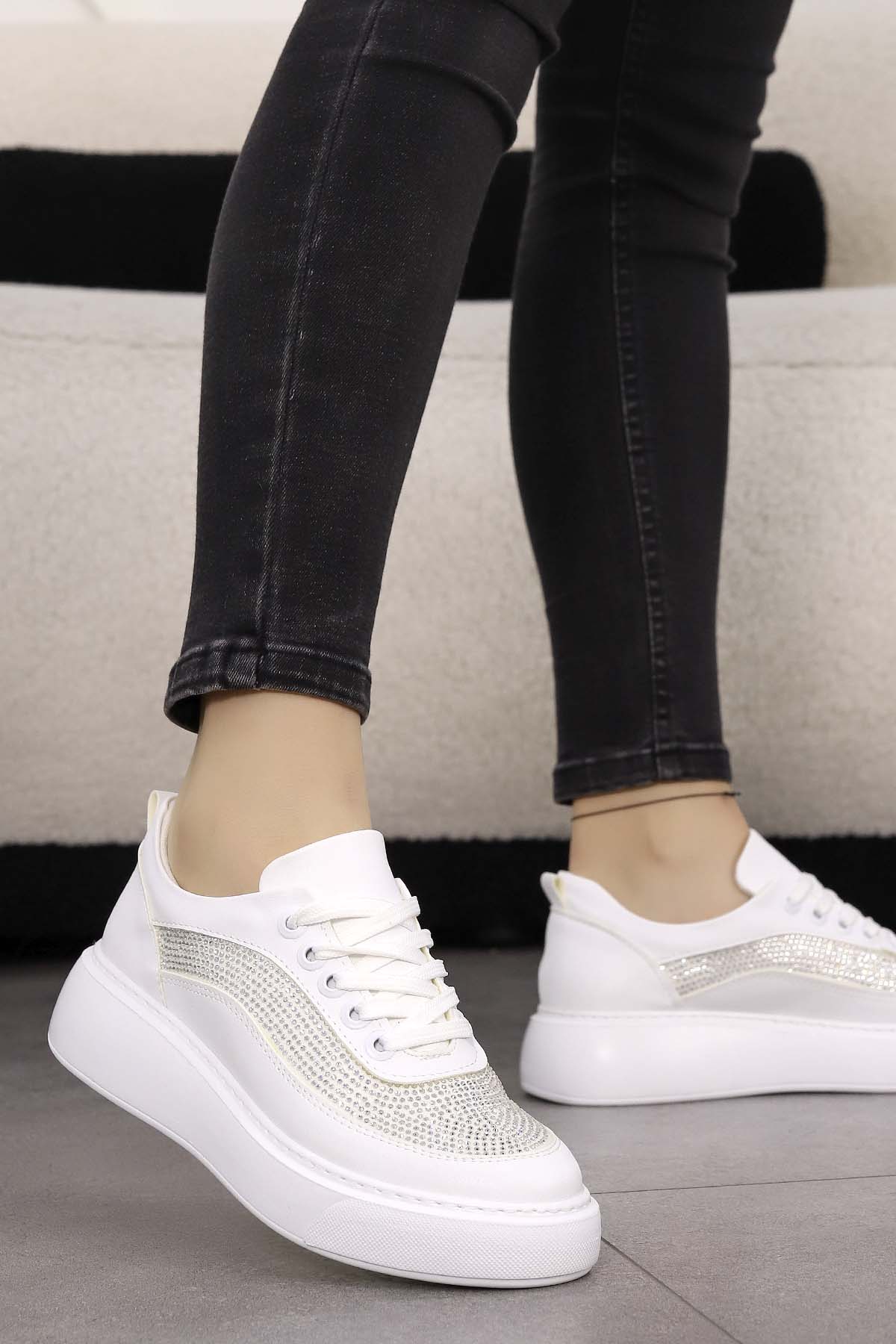 CLN 485 Taşlı Bağcıklı Spor Ayakkabı