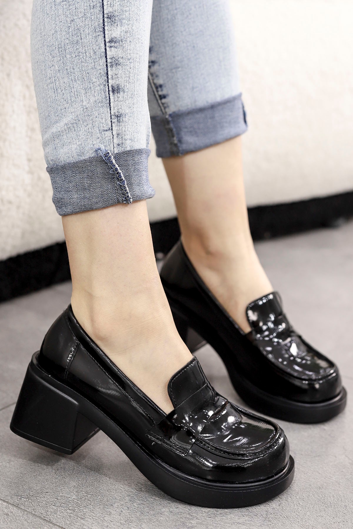 MSN 506 Topuklu Loafer - SİYAH RUGAN