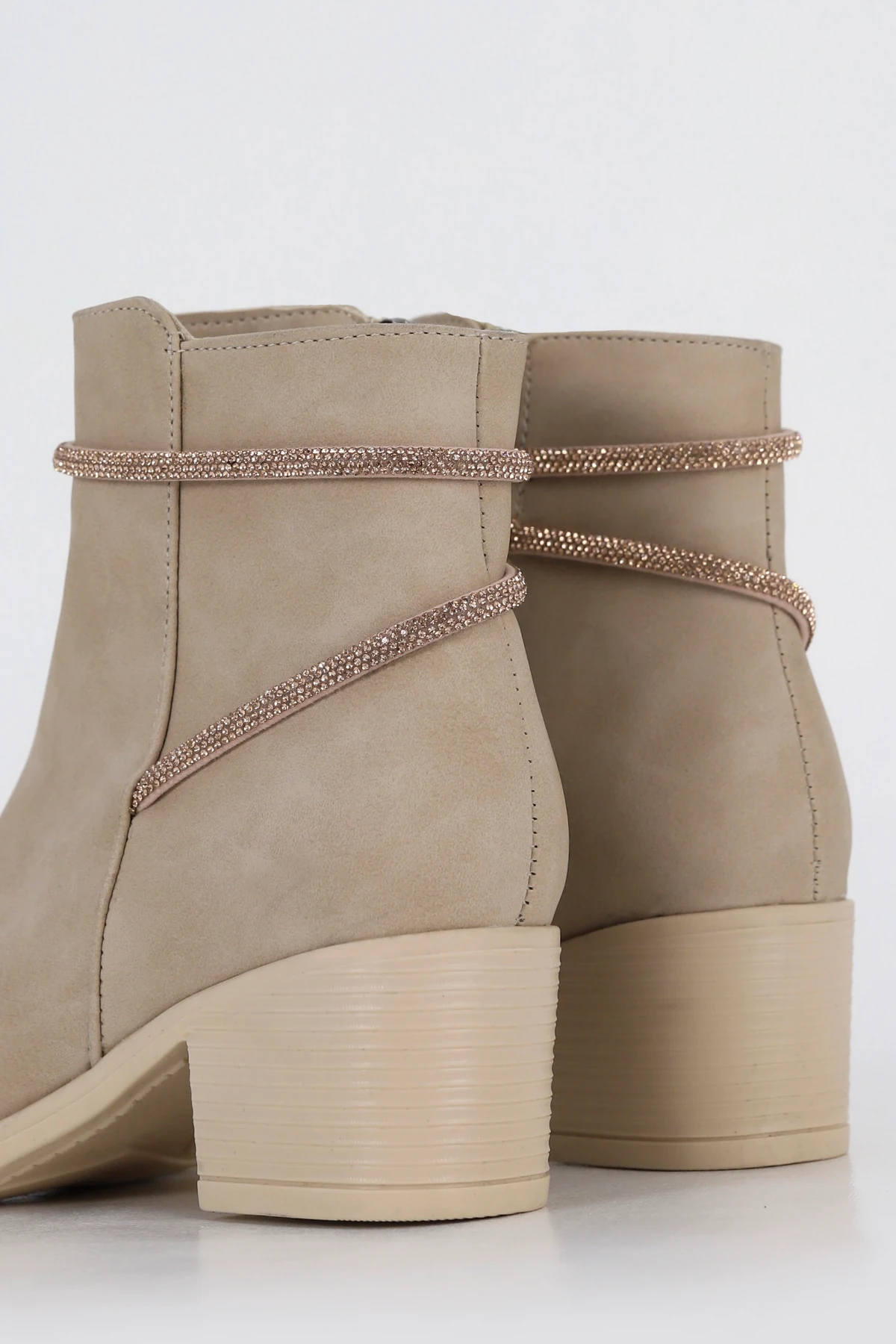 BLN N215 Taş Detaylı Yarım Bot