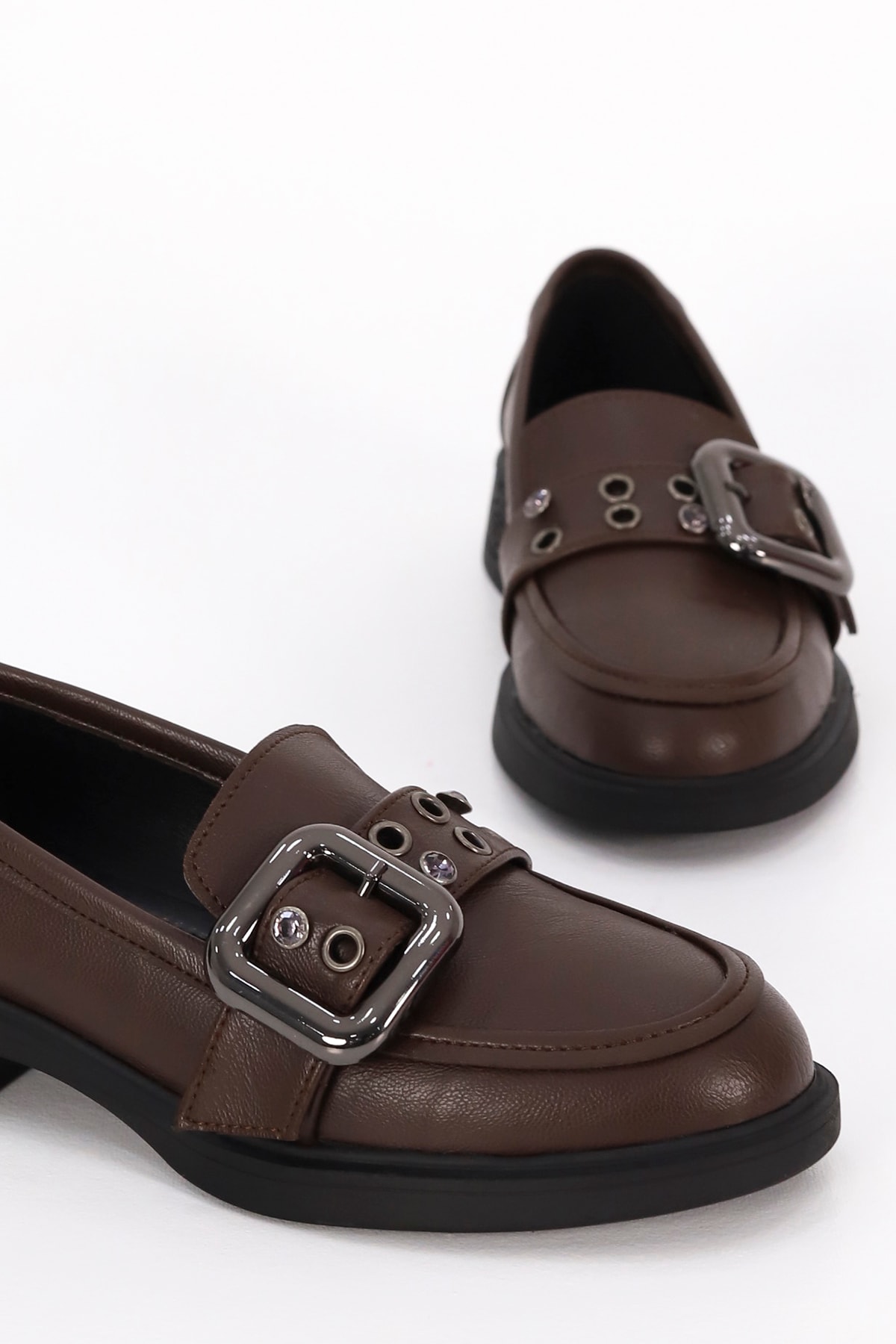 İNT 6004 Taş Toka Detaylı Loafer