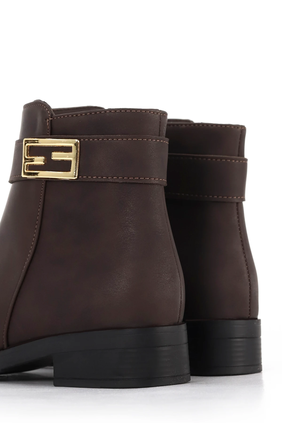 BLN ST440 Gold Metal Toka Detaylı Alçak Tabanlı Bot - KAHVE-DERİ