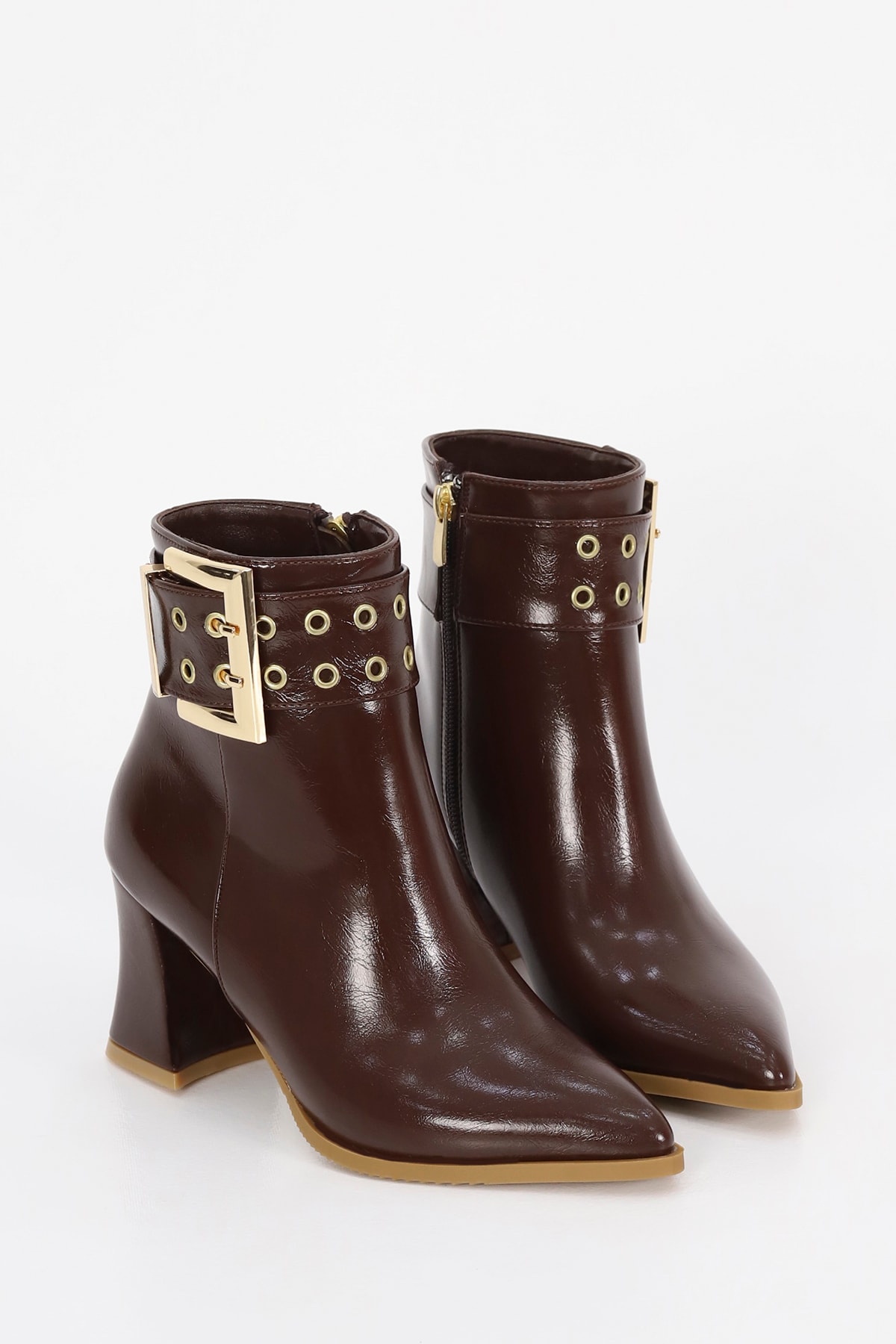 ED 200-1 Yandan Kemer Toka Detay Topuklu Bot