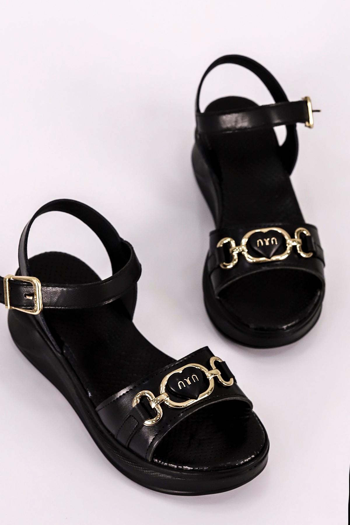 İS 03 Gold Toka Detaylı Dolgu Taban Sandalet - SİYAH