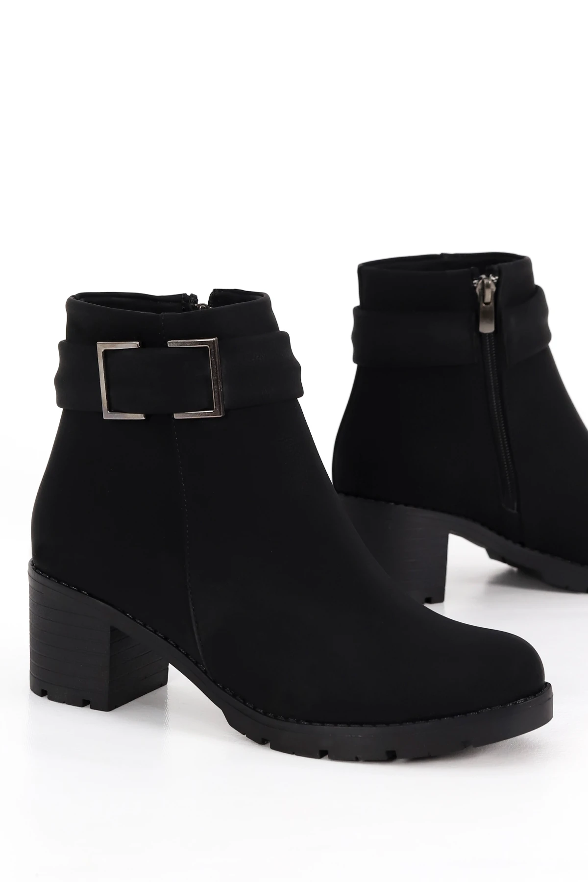 BLN 703 Yan Toka Detay Orta Topuklu Bot