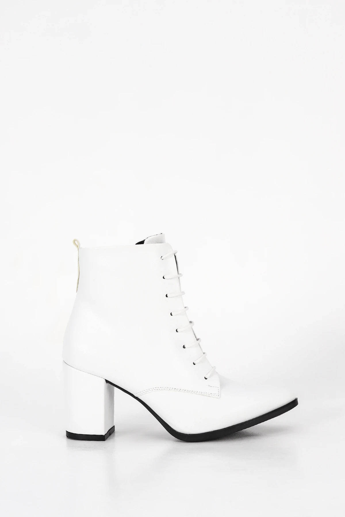 HNM 002 Bağcıklı Bot