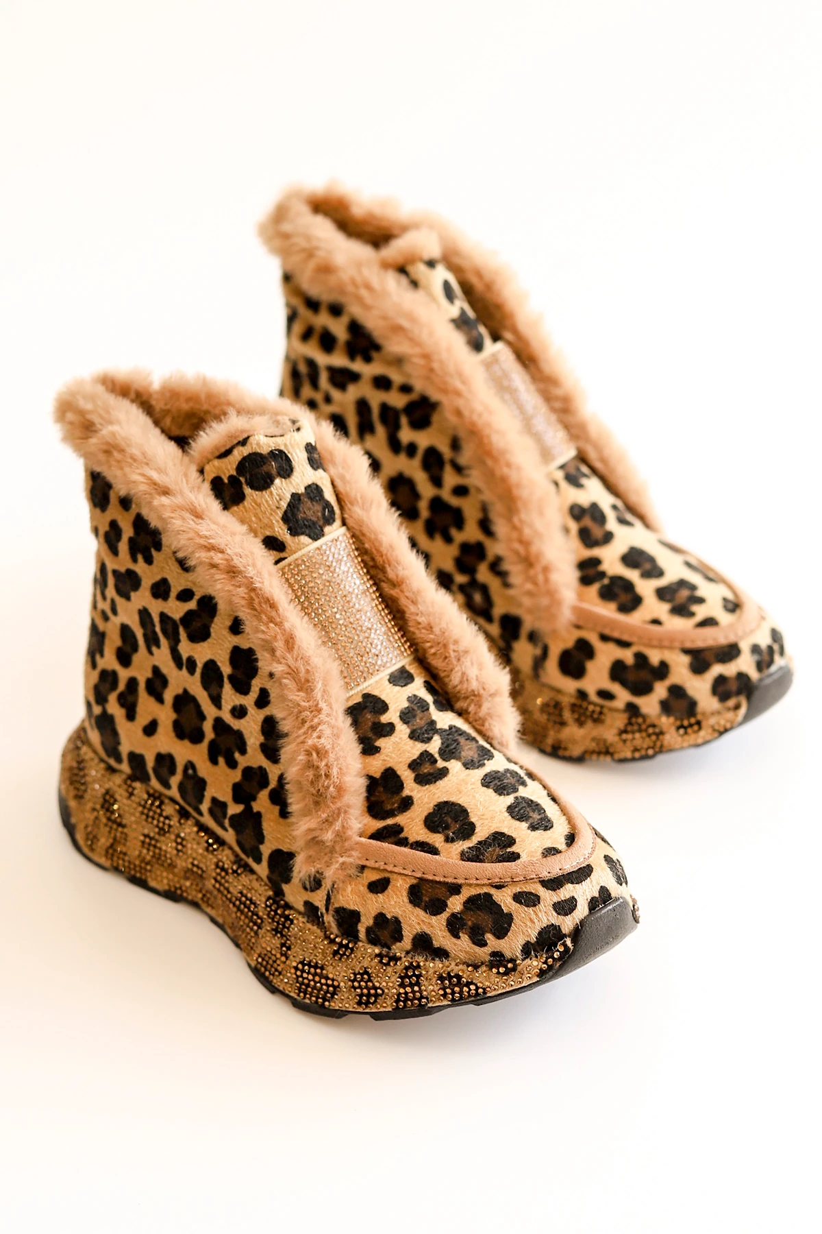 LN 150 Taş Detaylı Kürklü Bot