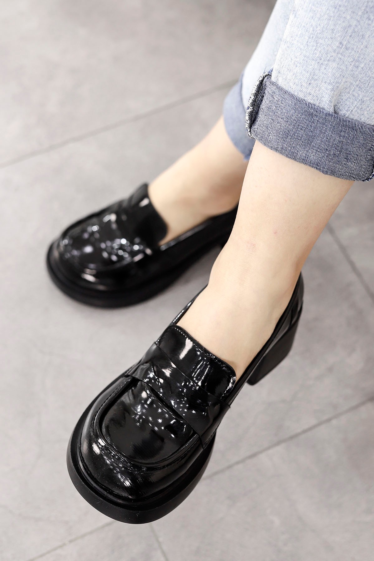 MSN 506 Topuklu Loafer - SİYAH RUGAN