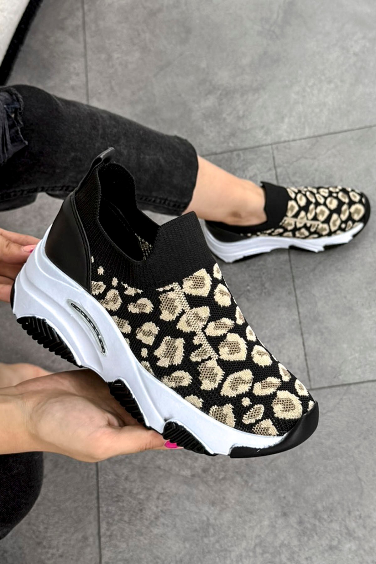 DNR 515 Leopar Desenli Triko Spor Ayakkabı - SİYAH BEYAZ TABAN