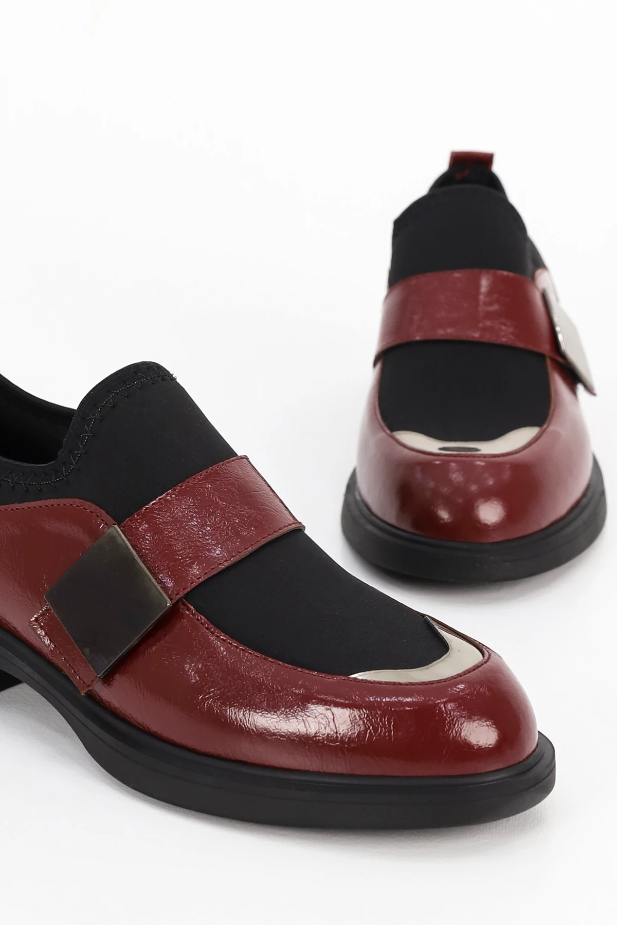 İNT 4065 Streç Detaylı Alçak Taban Loafer