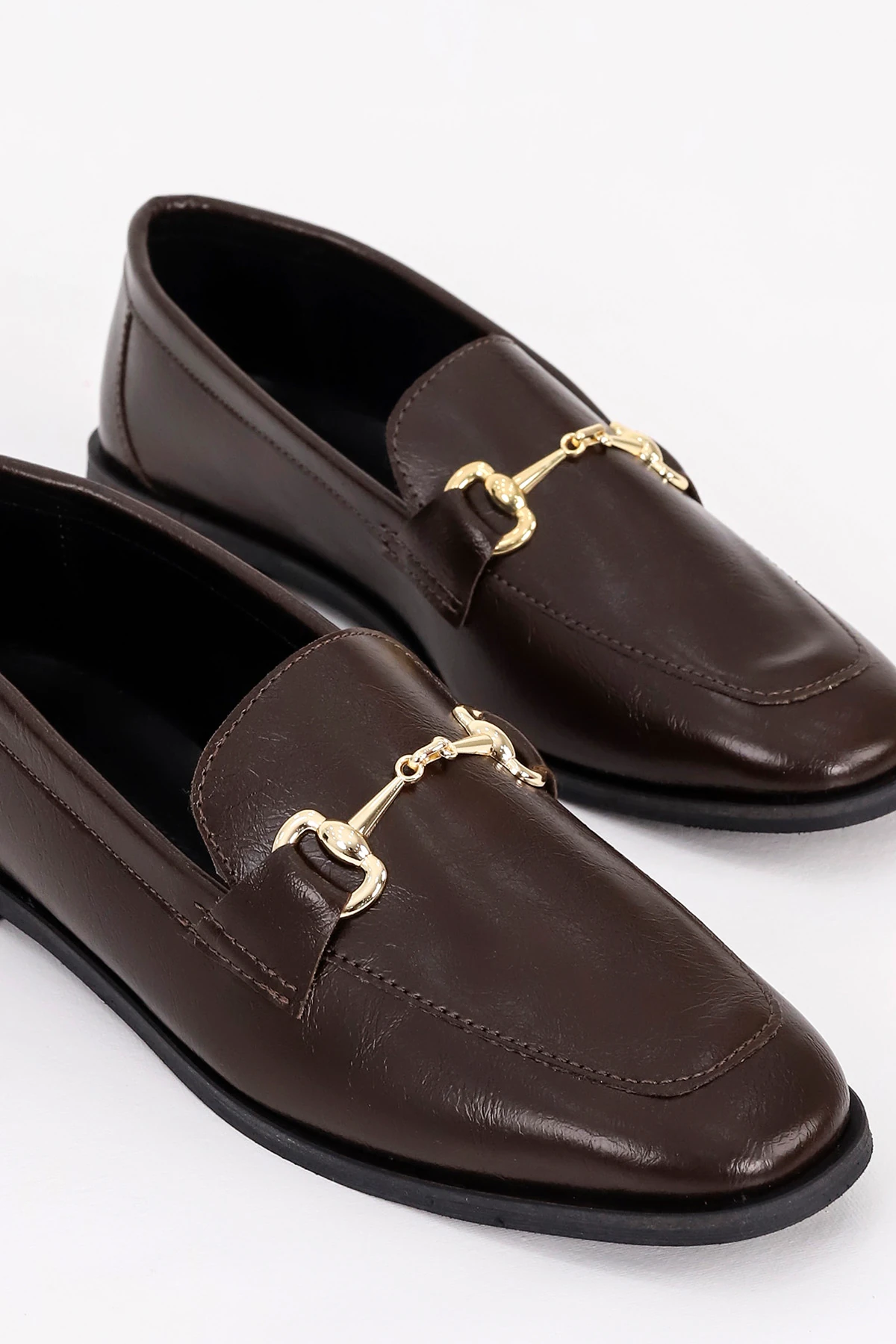 CNG A3 Metal Tokalı Babet - KAHVE