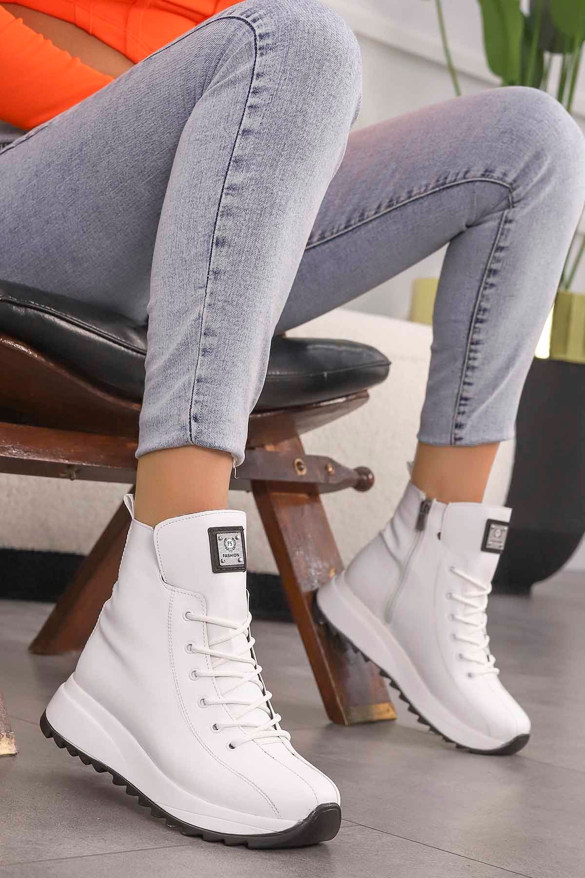 MAMİ 702 Bağcıklı Bot