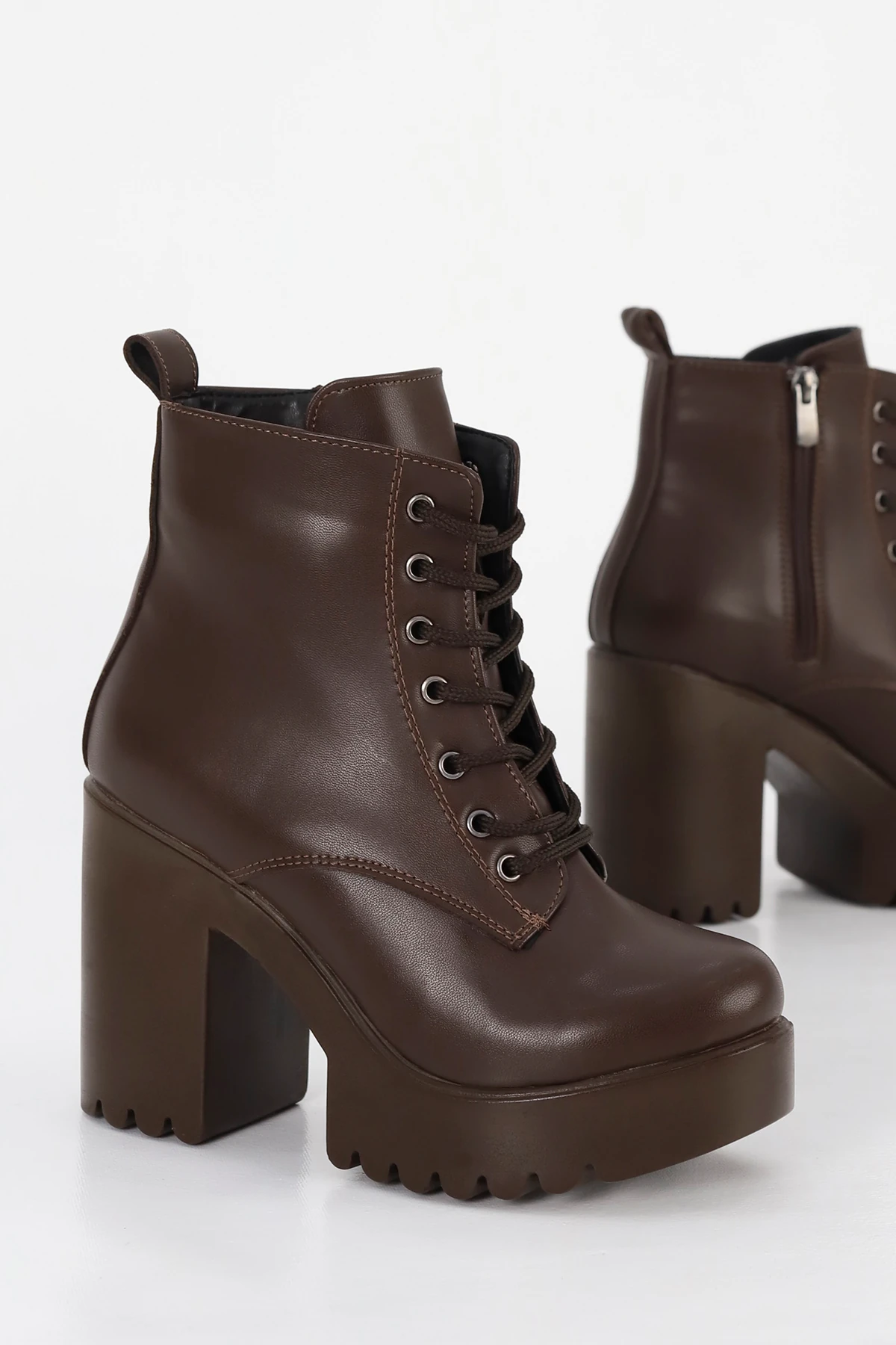 JVL 207 Bağcıklı Detay Yüksek Topuk Bot