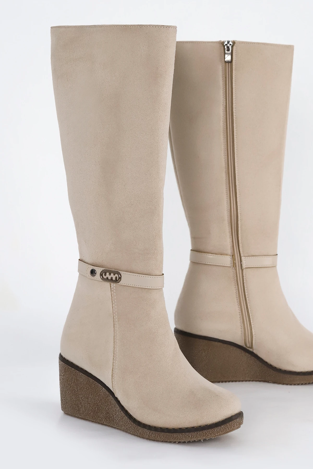 BTDLC 100 Dolgu Tabanlı Toka Detaylı Diz Altı Çizme