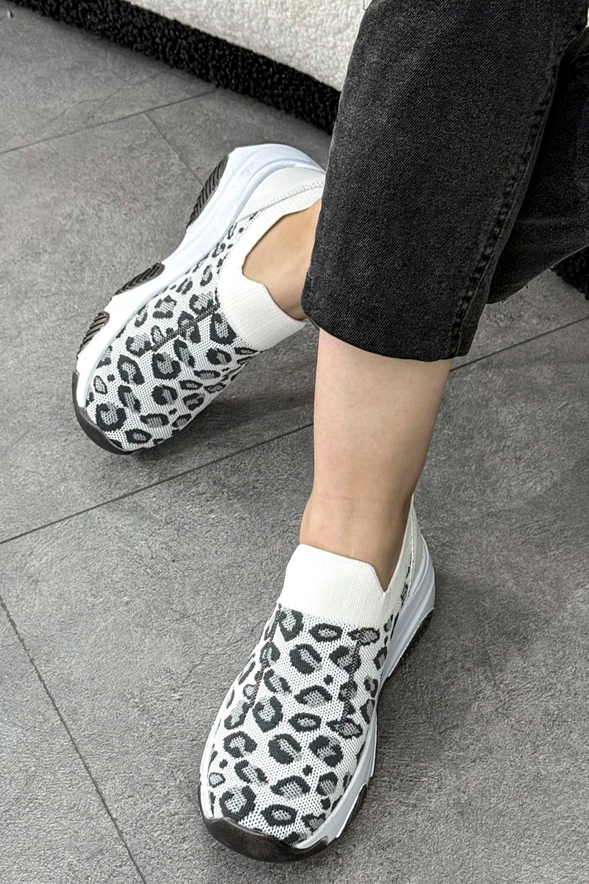 DNR 515 Leopar Desenli Triko Spor Ayakkabı - BEYAZ