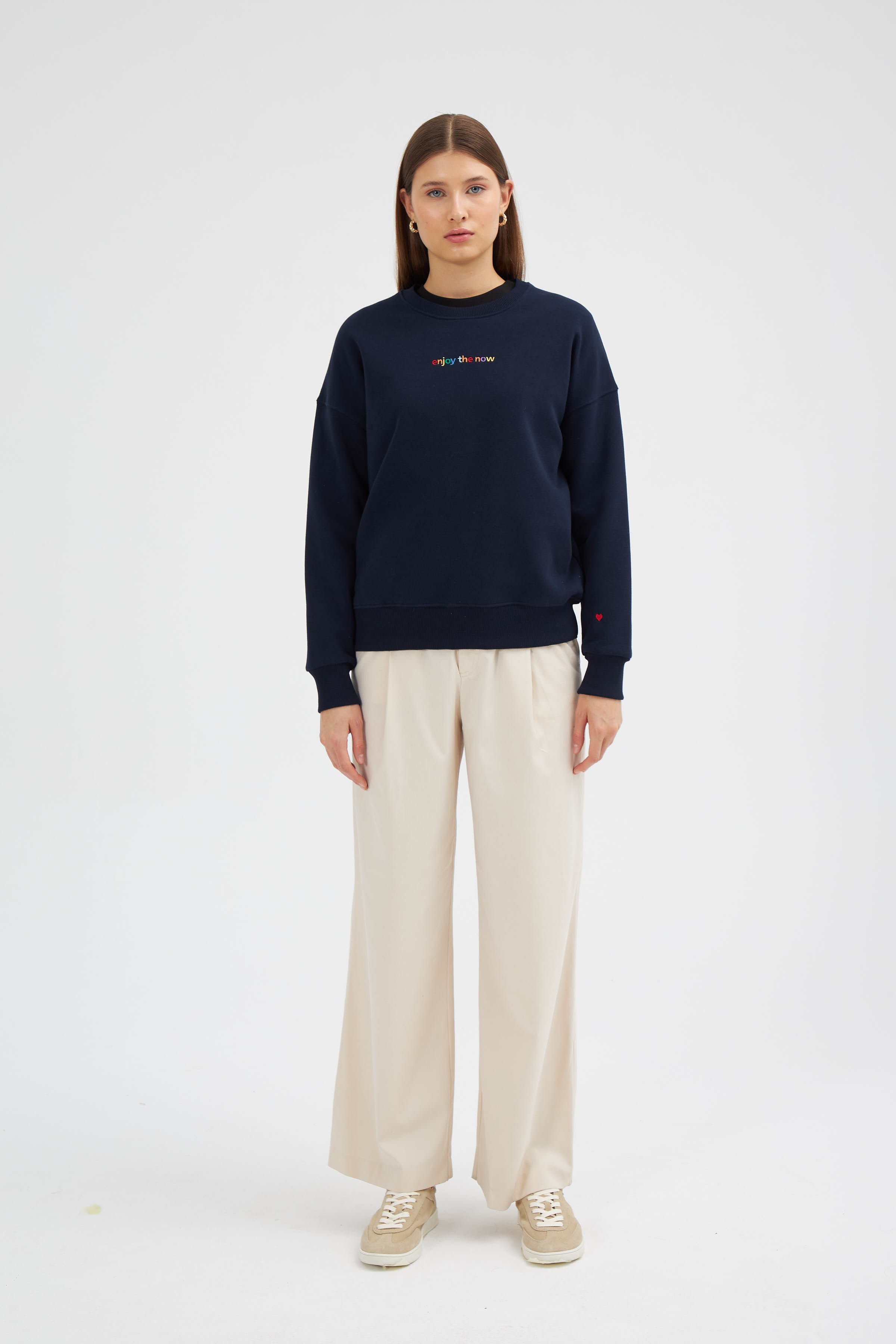 Kadın Basic Sweatshirt - Enjoy The Now temalı 2023531