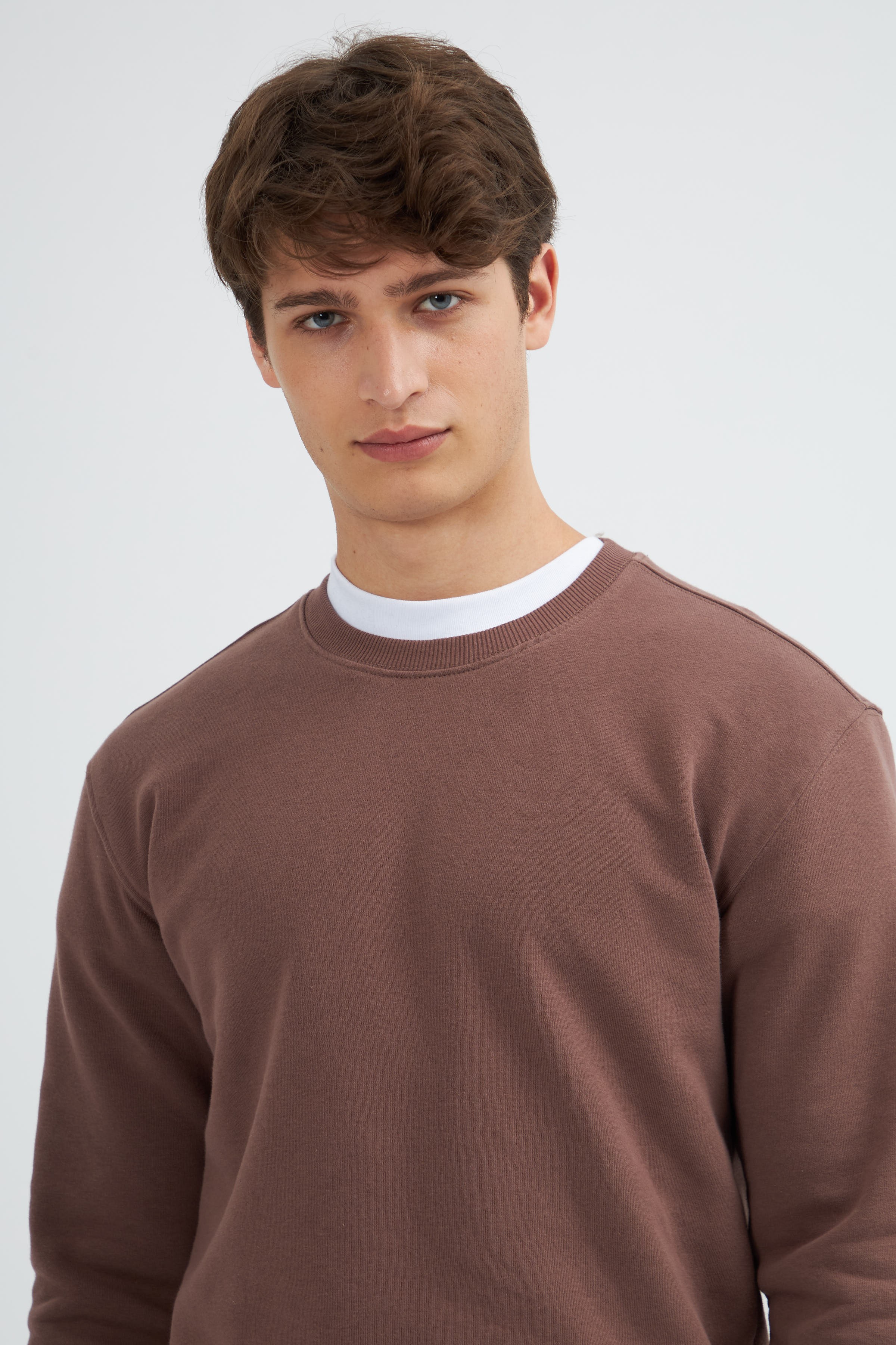 Erkek Basic Sweatshirt 2023537 - Kahverengi