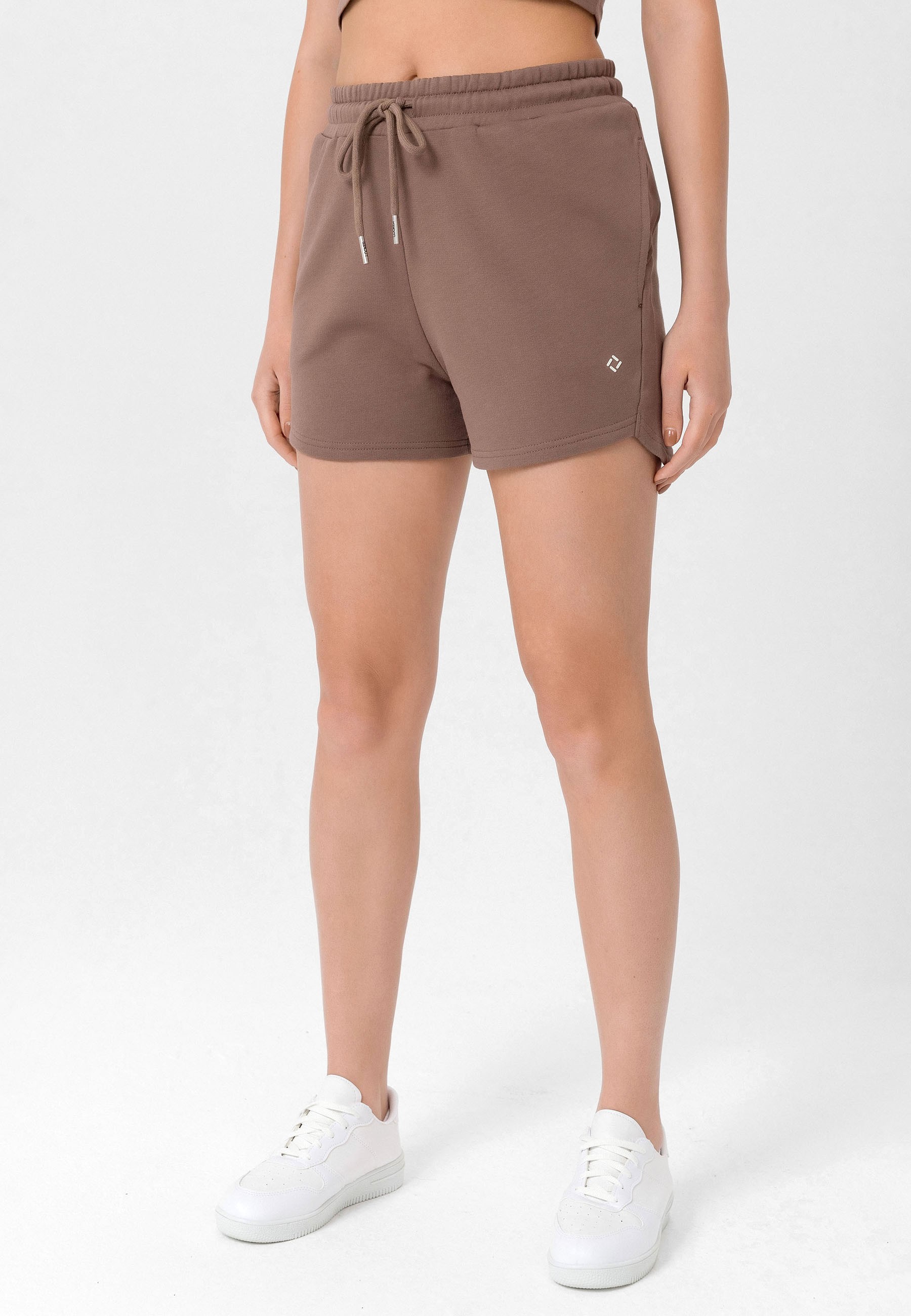 Kadın Slim Mini Şort