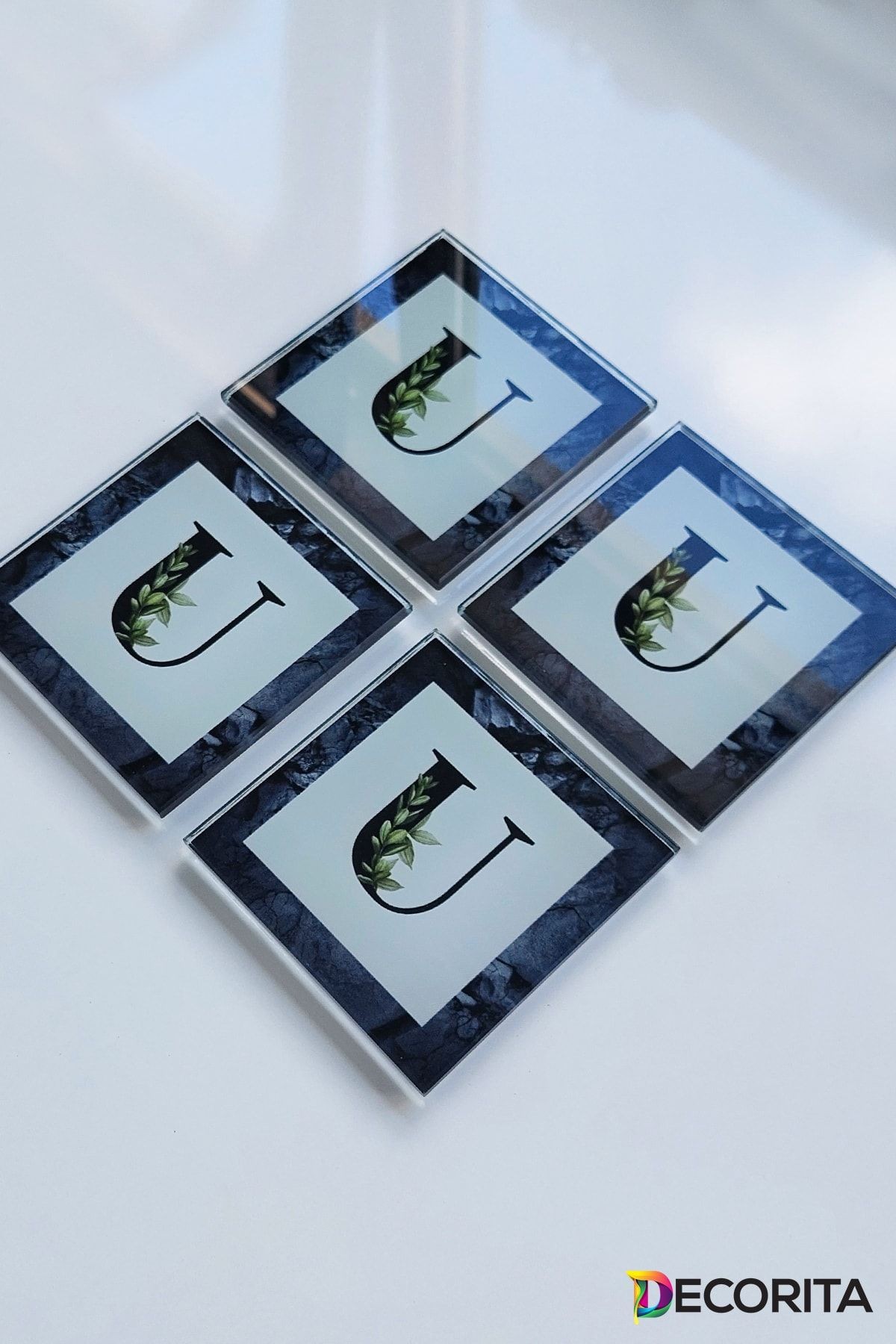 Cam Bardak Altlığı | Harfli Tasarım | 4'lü Takım | U | 10cm X 10cm