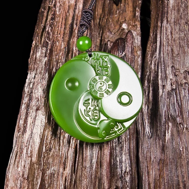 Doğal Yeşim Taşı Taiji Bagua Jadeite İyi ve Kötü (Ying-Yang) Kolye