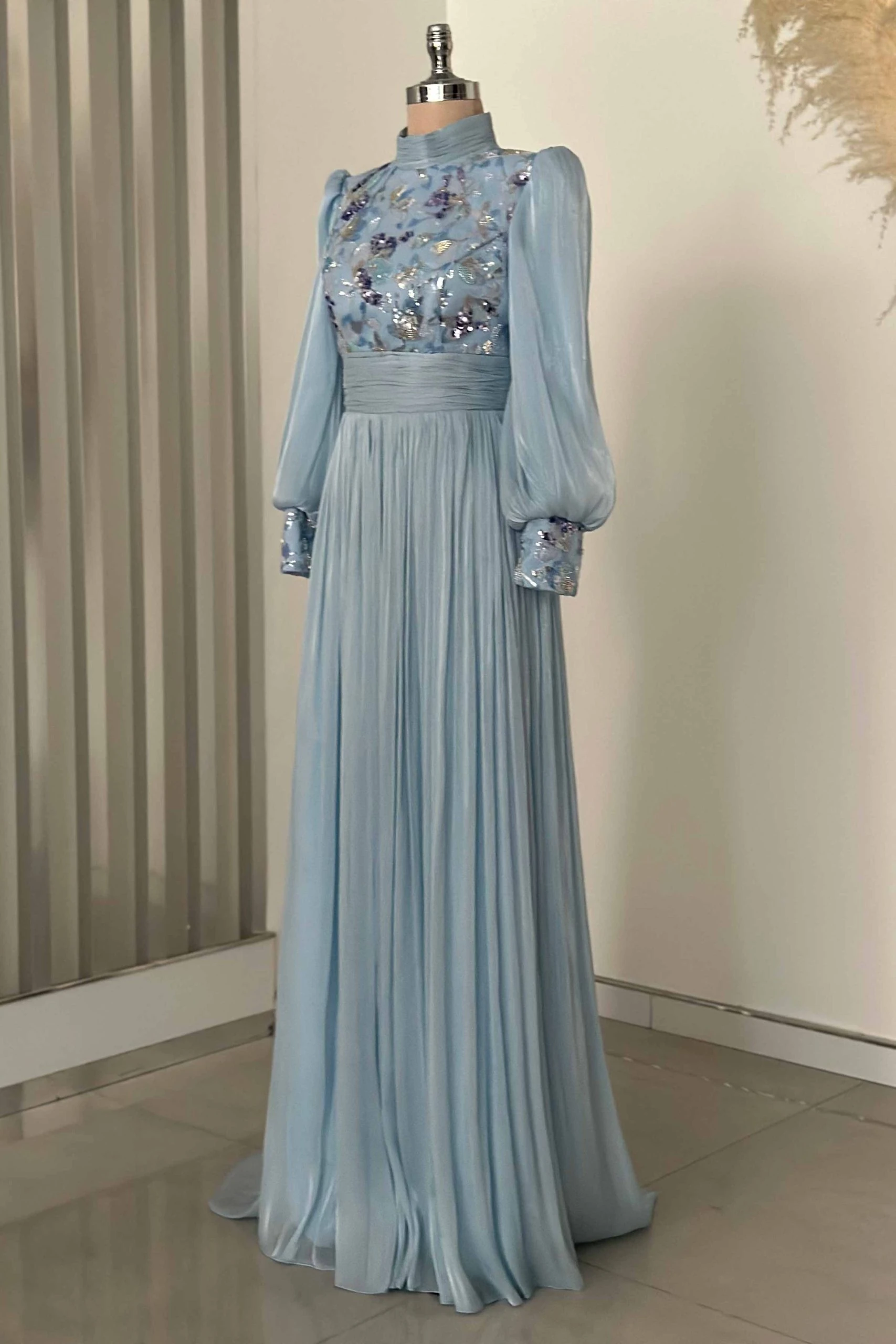 Nadia Abiye Bebe Mavisi