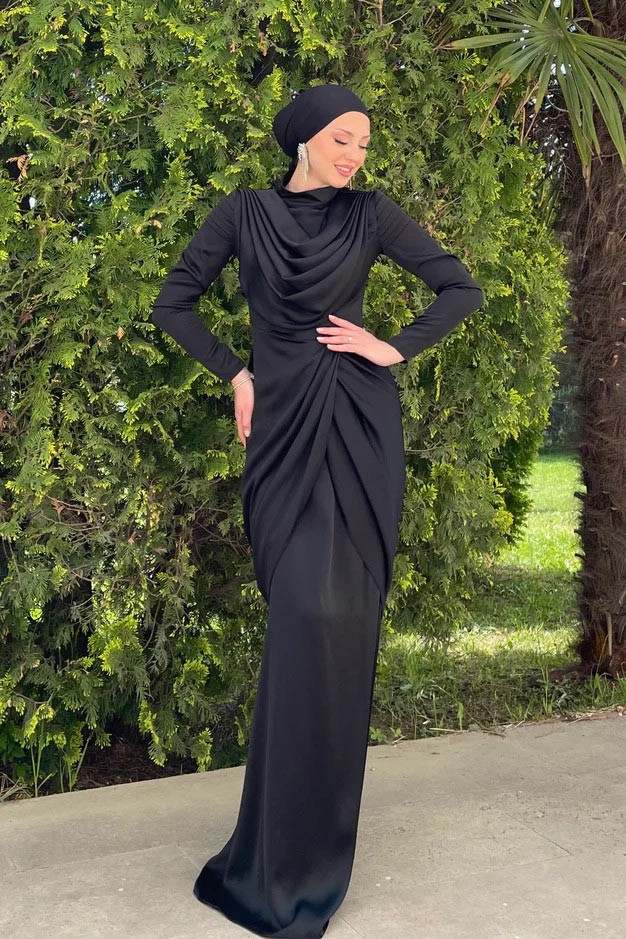 Sanem Abiye Siyah