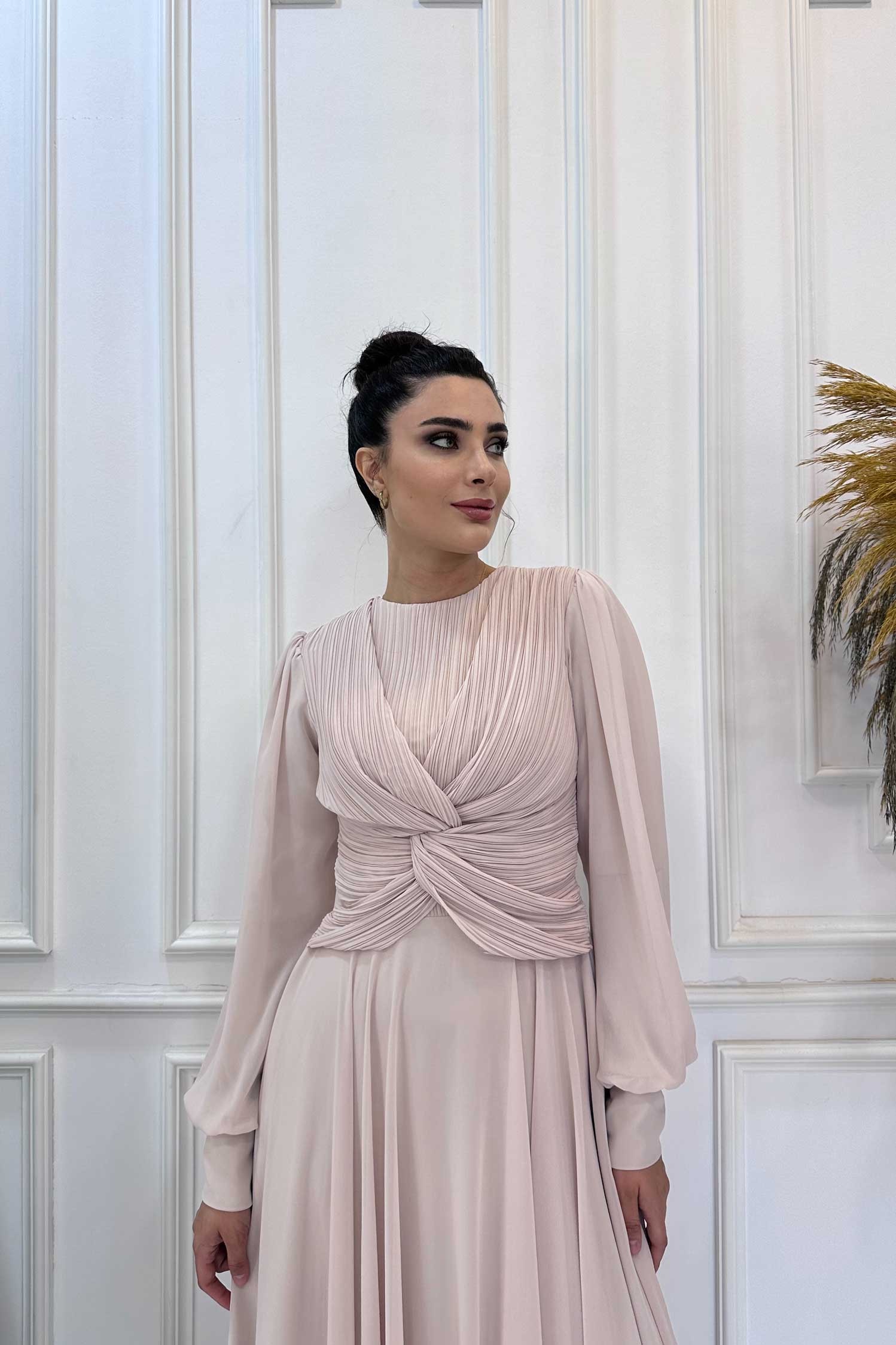 Rana Abiye Nude