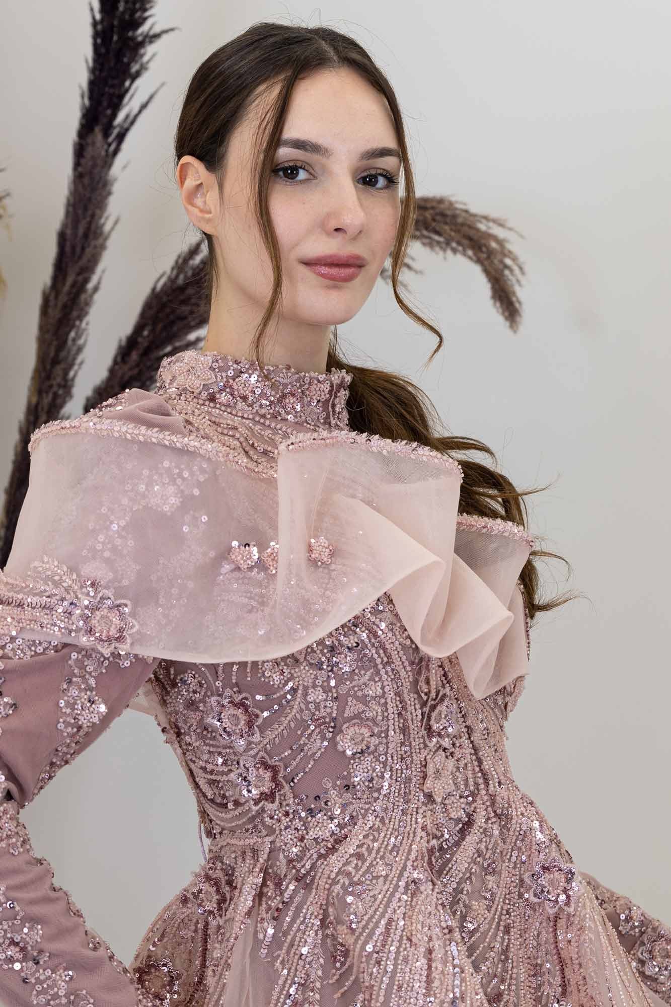 Sara Abiye Gül Kurusu