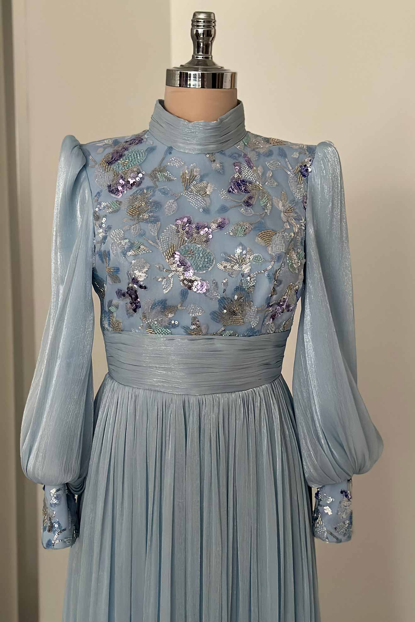 Nadia Abiye Bebe Mavisi