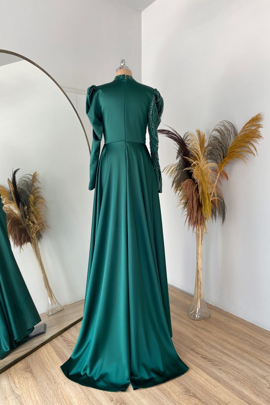 Farah Evening drees