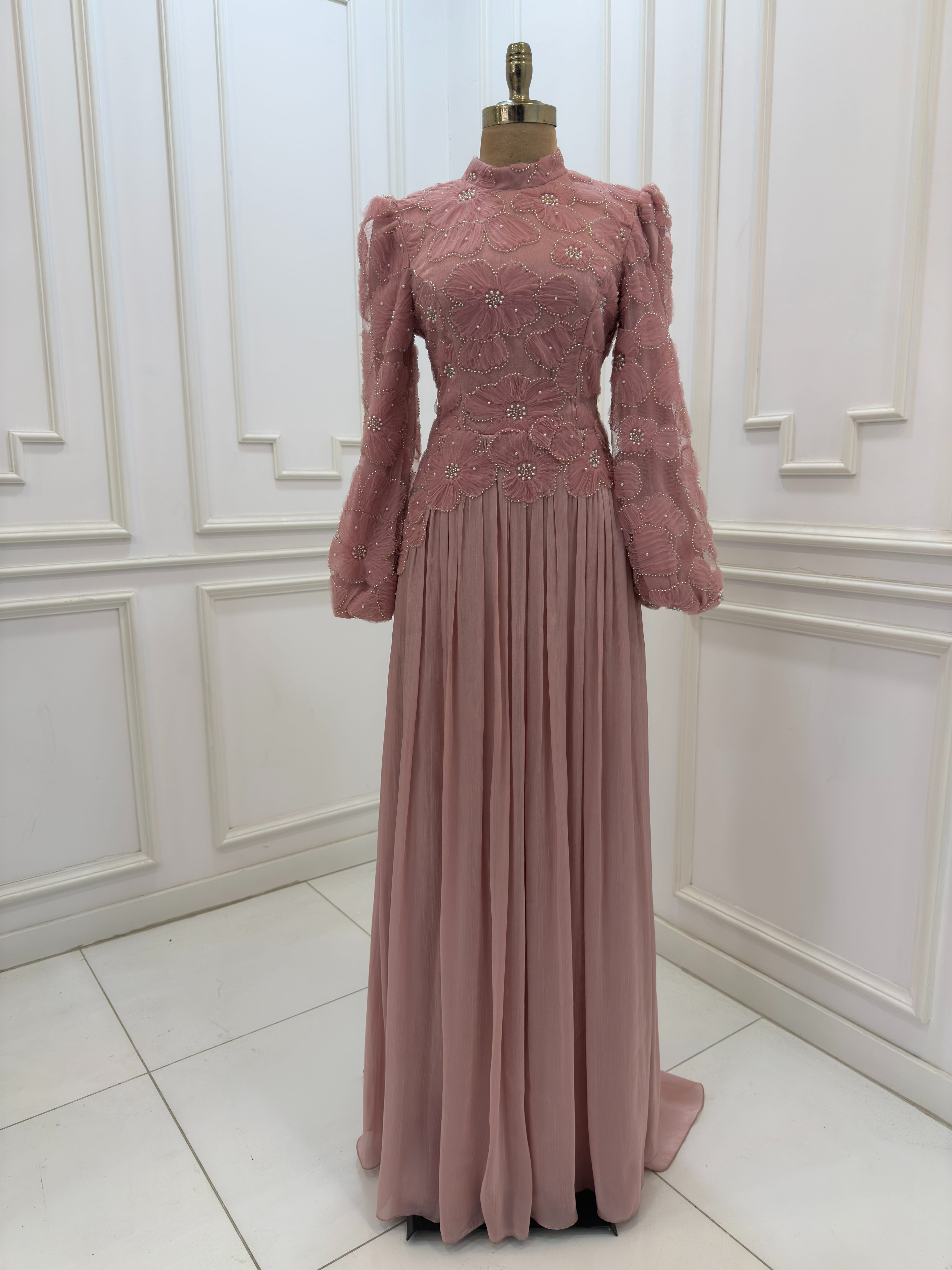 Kitty Abiye  - Pudra