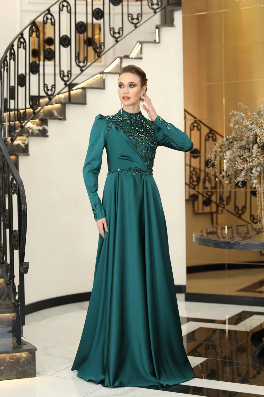 Nilüfer Abiye Zümrüt