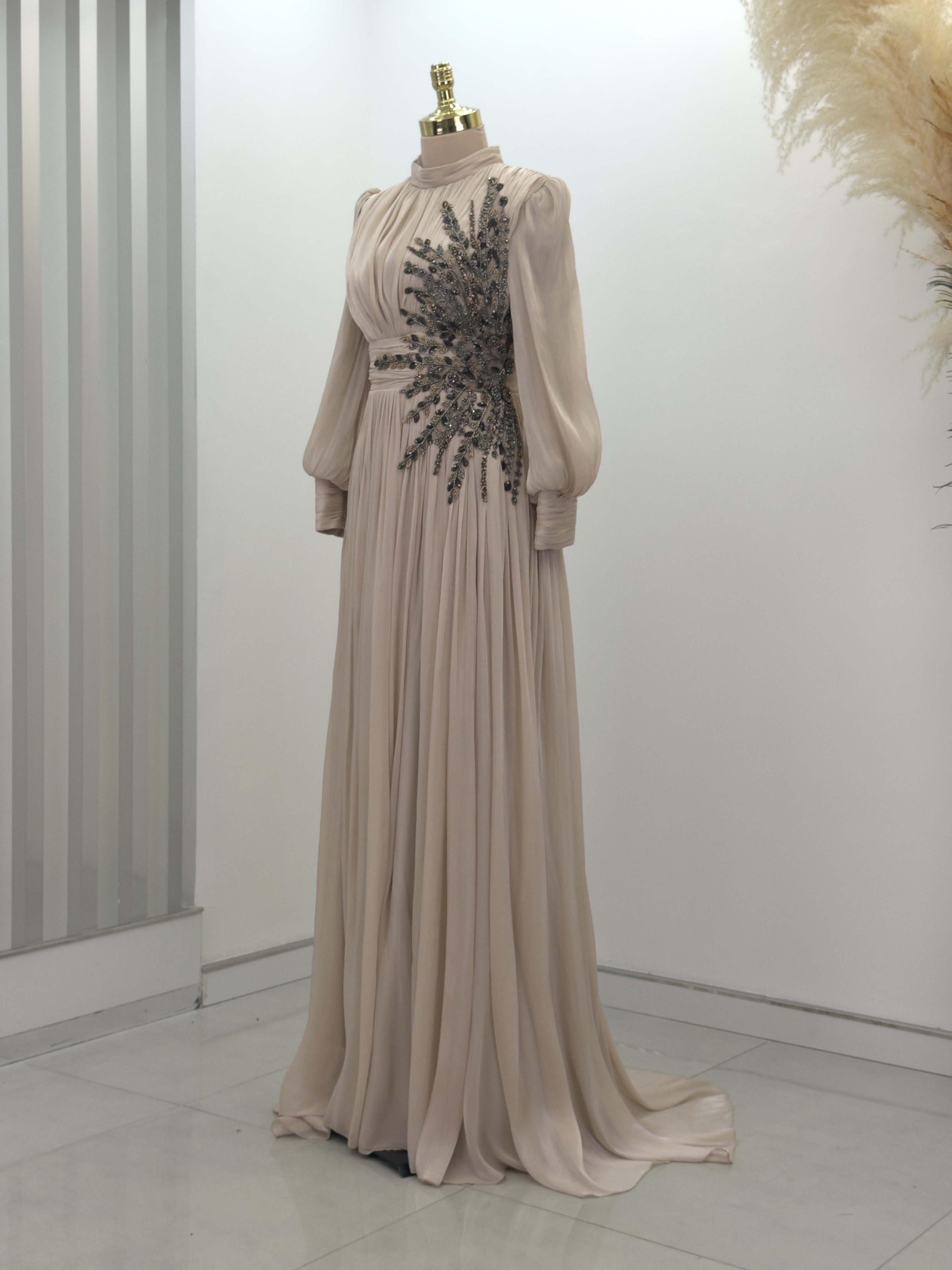 Astoria Evening Dress Cream
