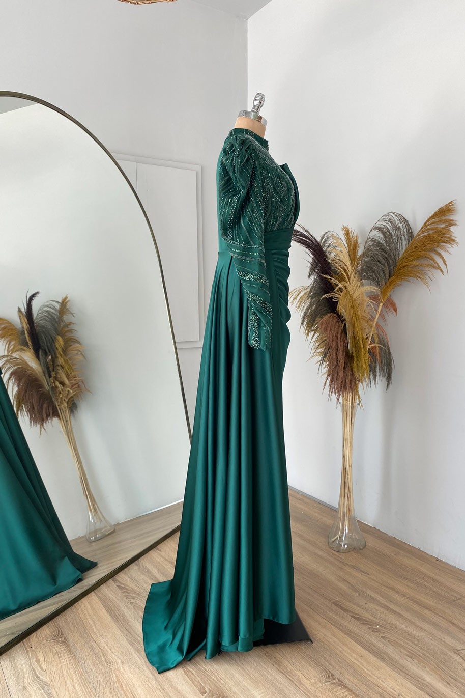 Farah Evening drees
