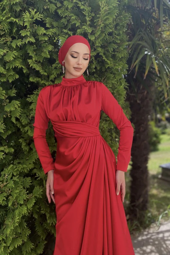 Berra Kırmızı Renk Tesettür Abiye