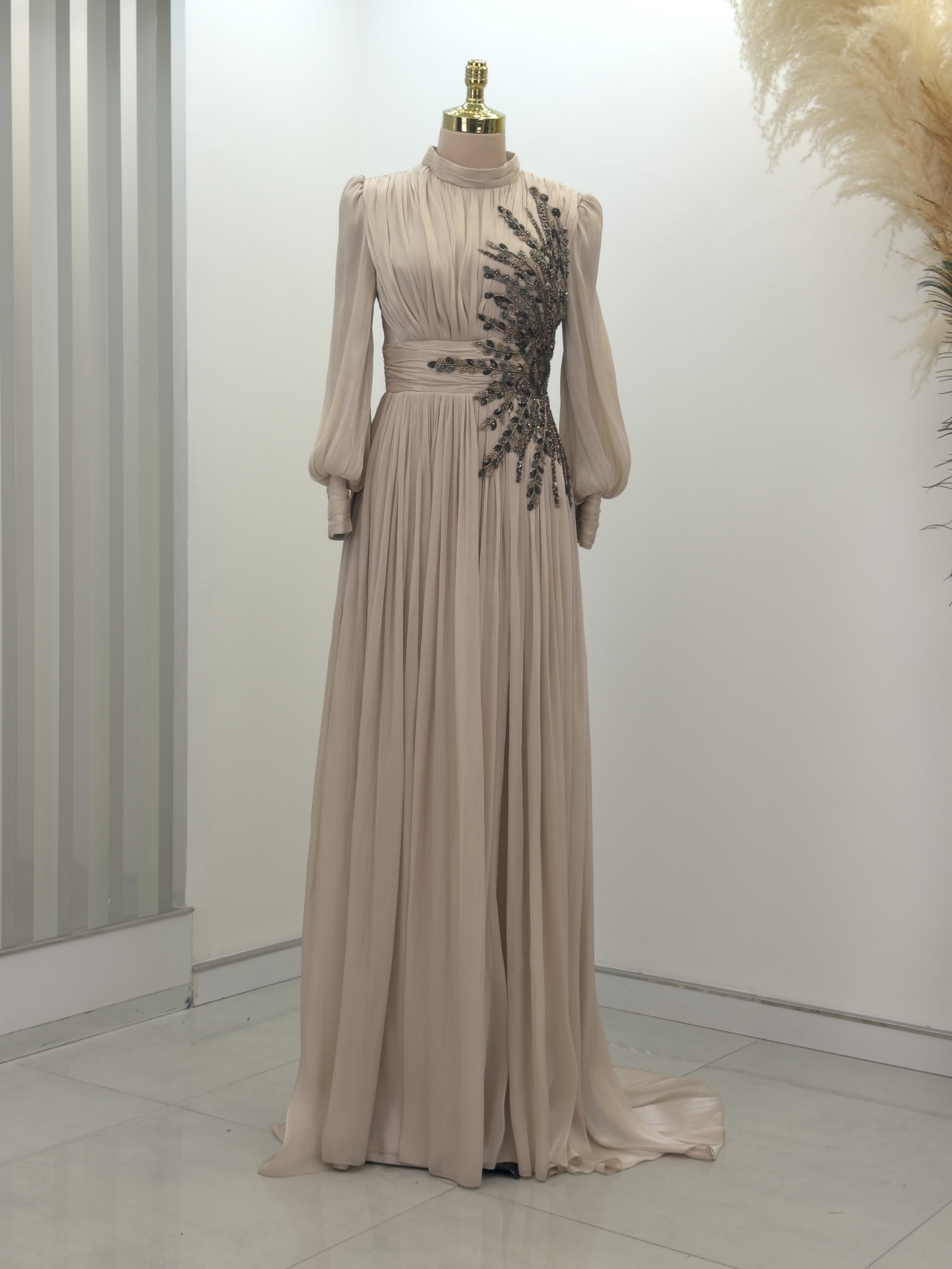 Astoria Evening Dress Cream
