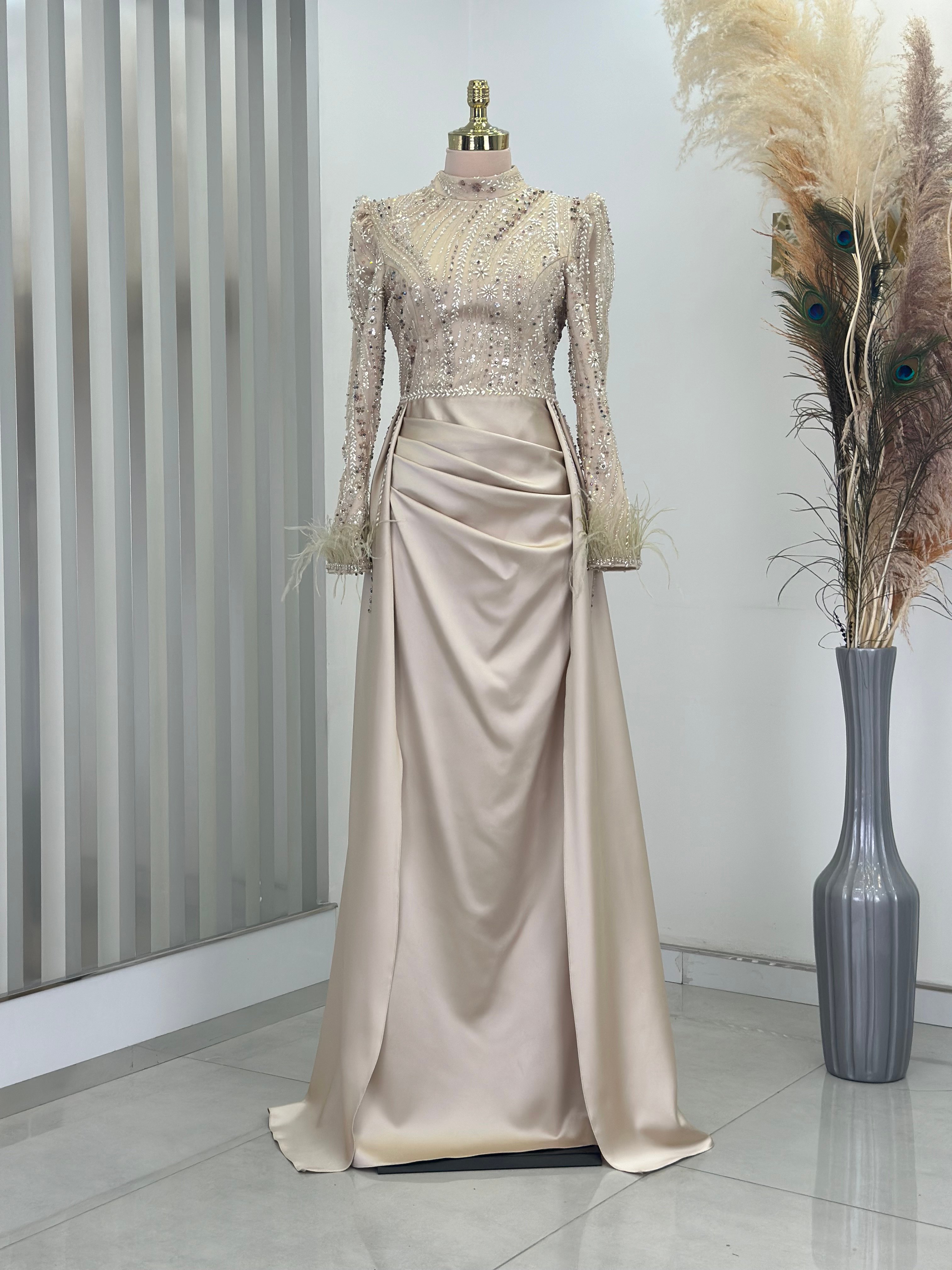 Sherry Abiye - Gold