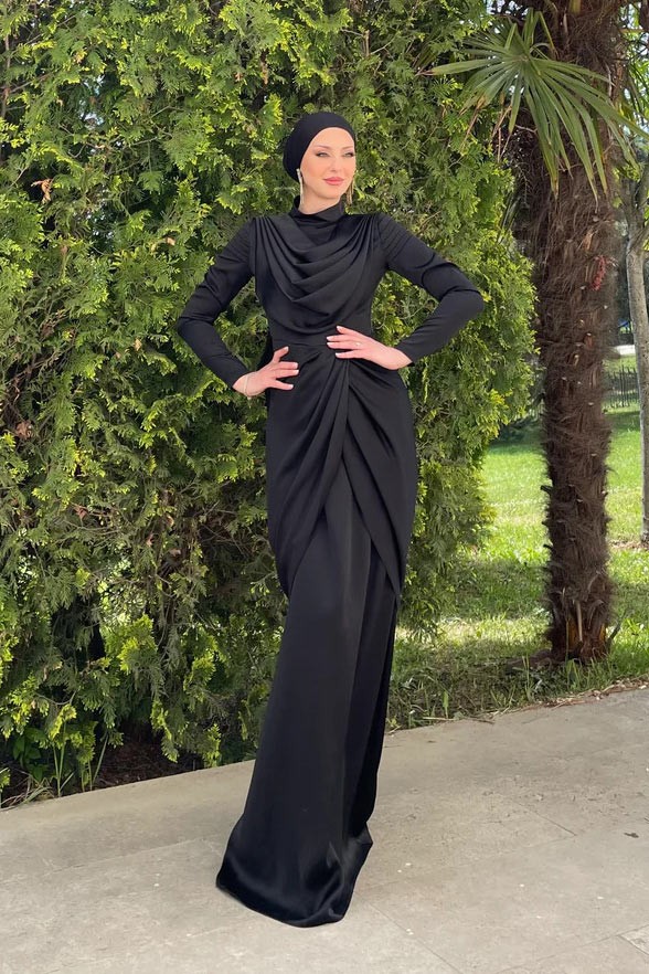Sanem Abiye Siyah