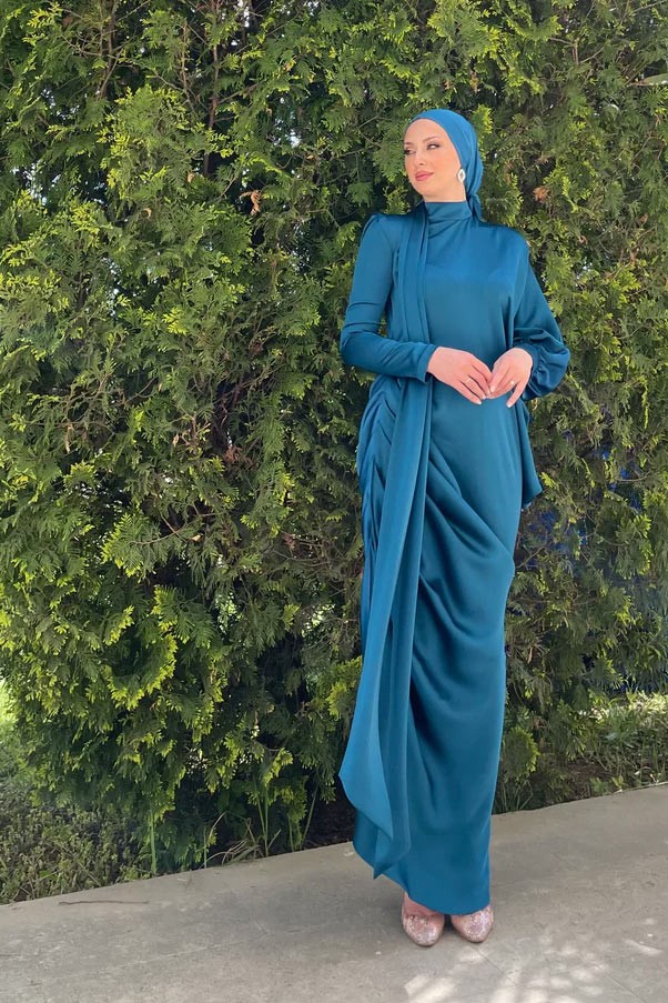 Almira Abiye Petrol