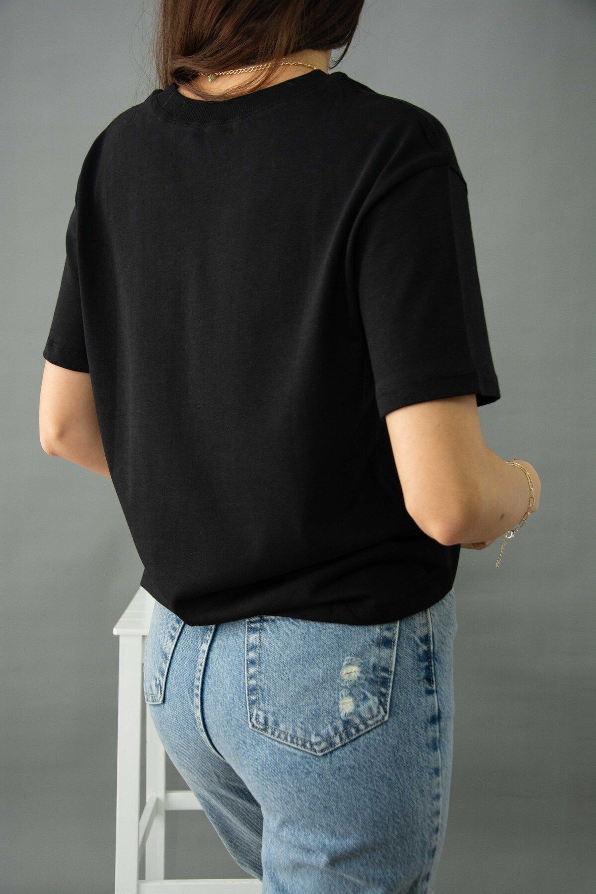 Yuvarlak Yaka Tshirt