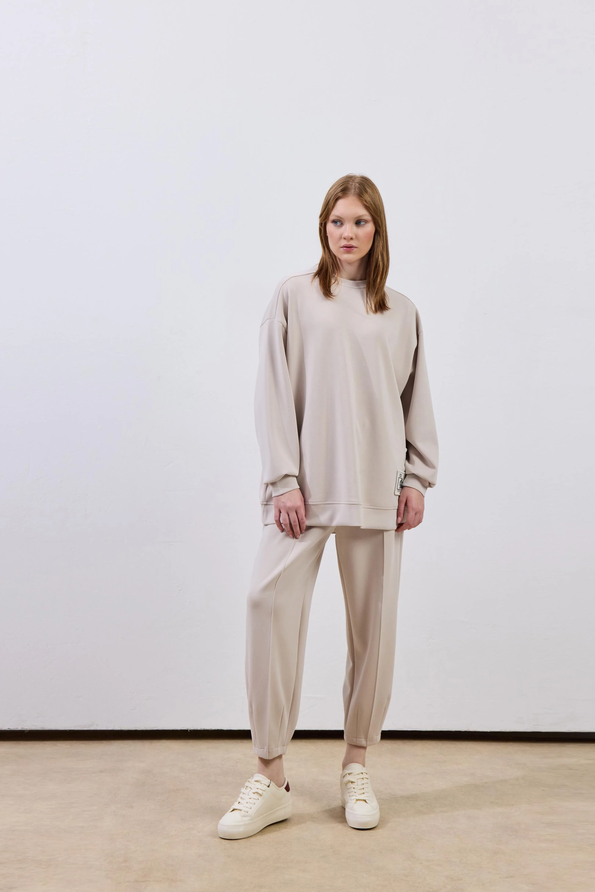 Etiket Detaylı Takım Taş