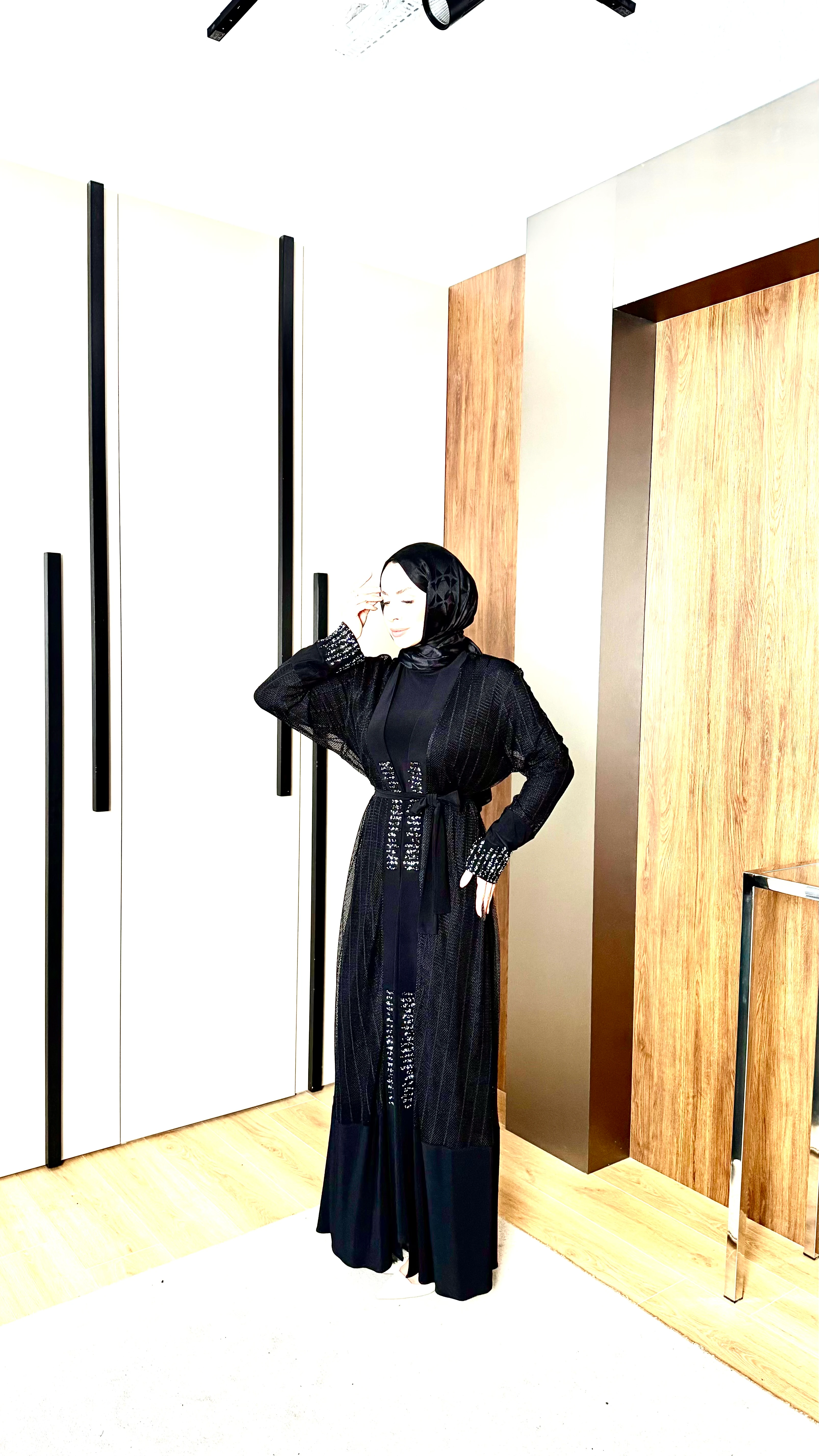 ŞERİT TAŞLI ABAYA 
