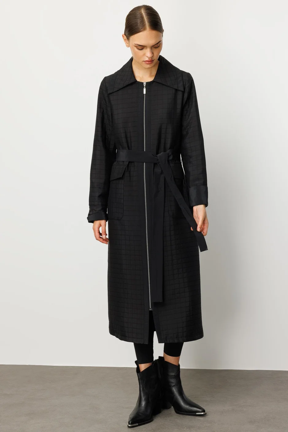 Jakar Kapitone ve Düz Garni Kumaşlı İçi Komple Astarlı Trench Kap